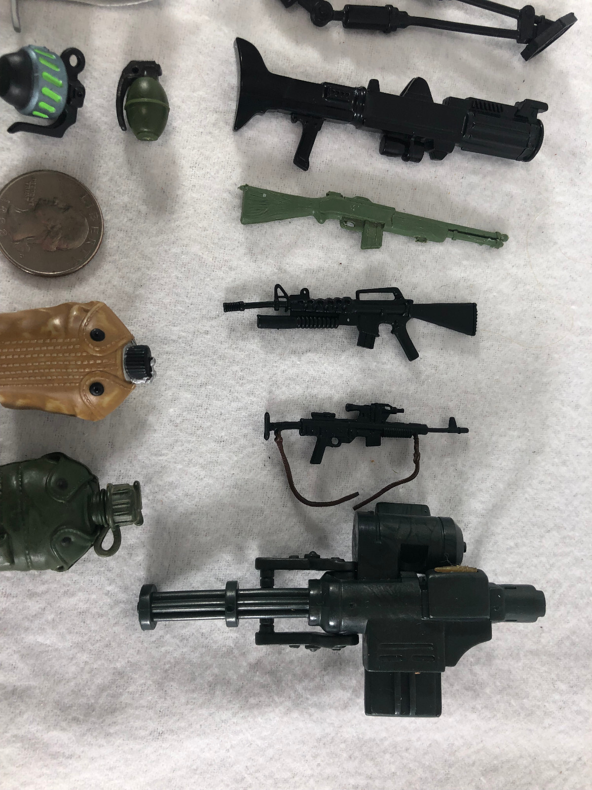 Vintage Action Figure Military GI Joe Weapons Helmets Backpack More Lot of 31