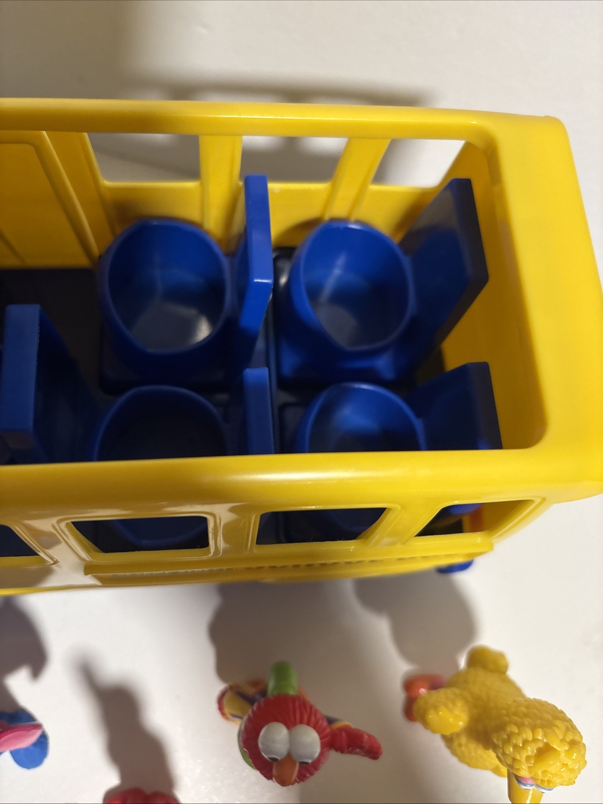 Sesame Street School Bus Figures Cookie Monster Grouch Grover Ernie Zoey Elmo