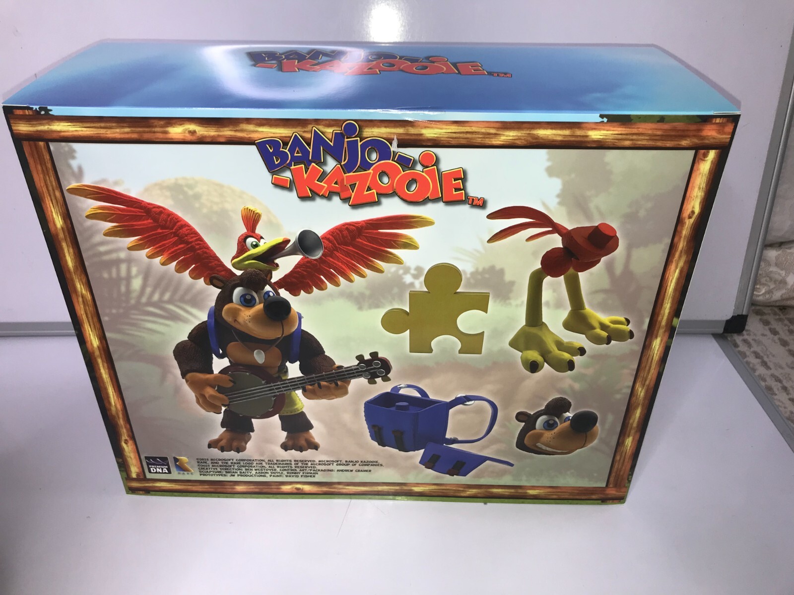 Banjo-Kazooie 8-Inch Banjo and Kazooie FLOCKED Action Figure 2-Pack DNA toys