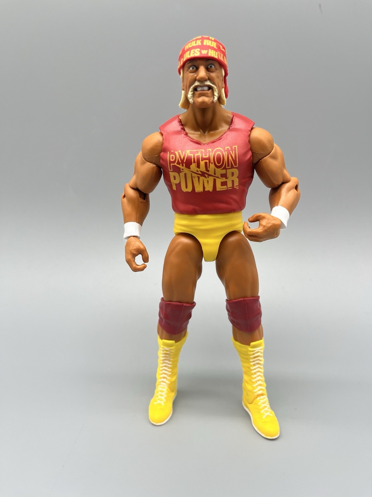 Hulk Hogan Hollywood WWE Basic Main Event Series 148 Python Power WWF NWO Figure