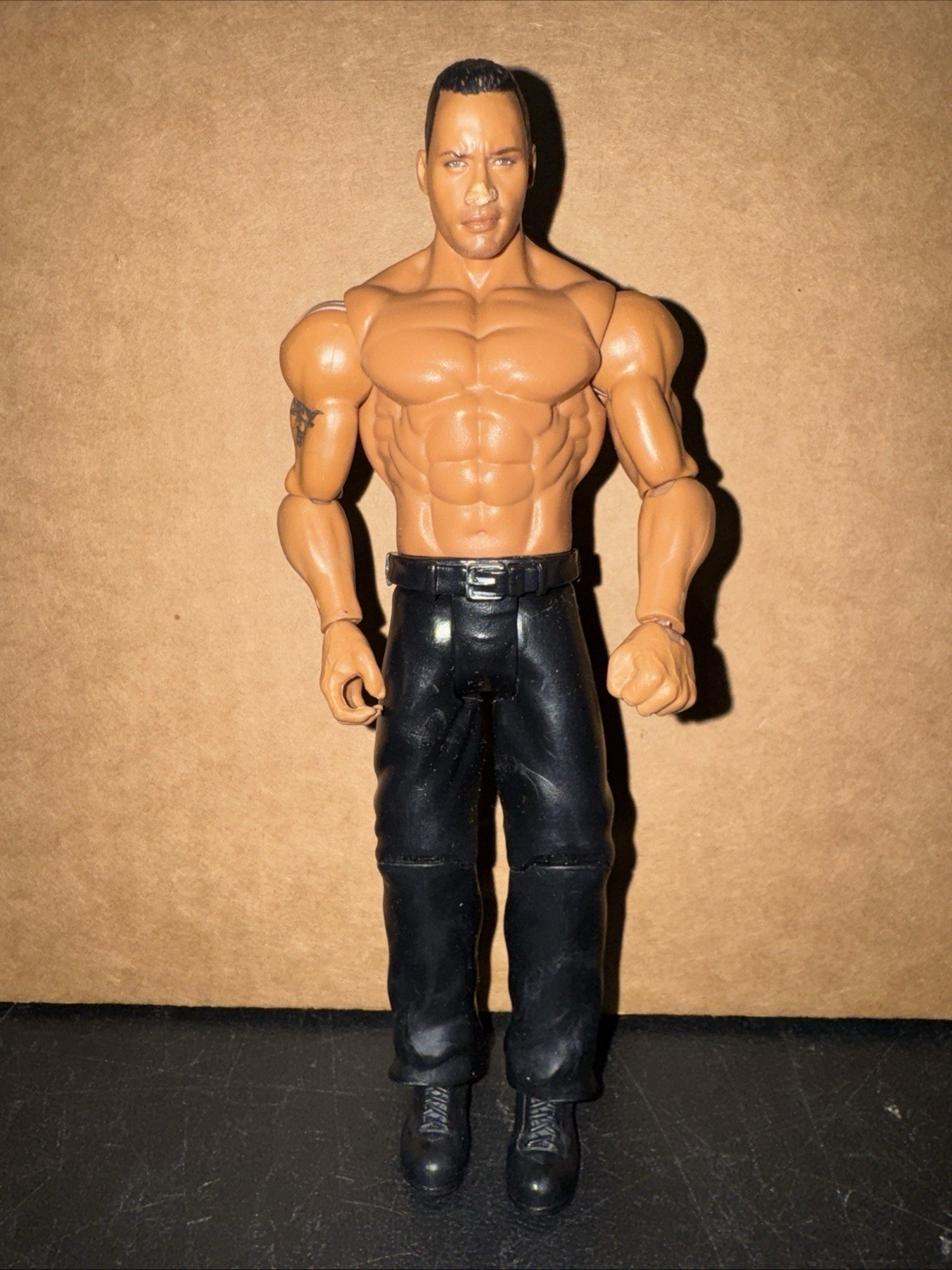 2017 WWE THE ROCK Matte Basic Wrestling Action Figure 6.75” PREOWNED