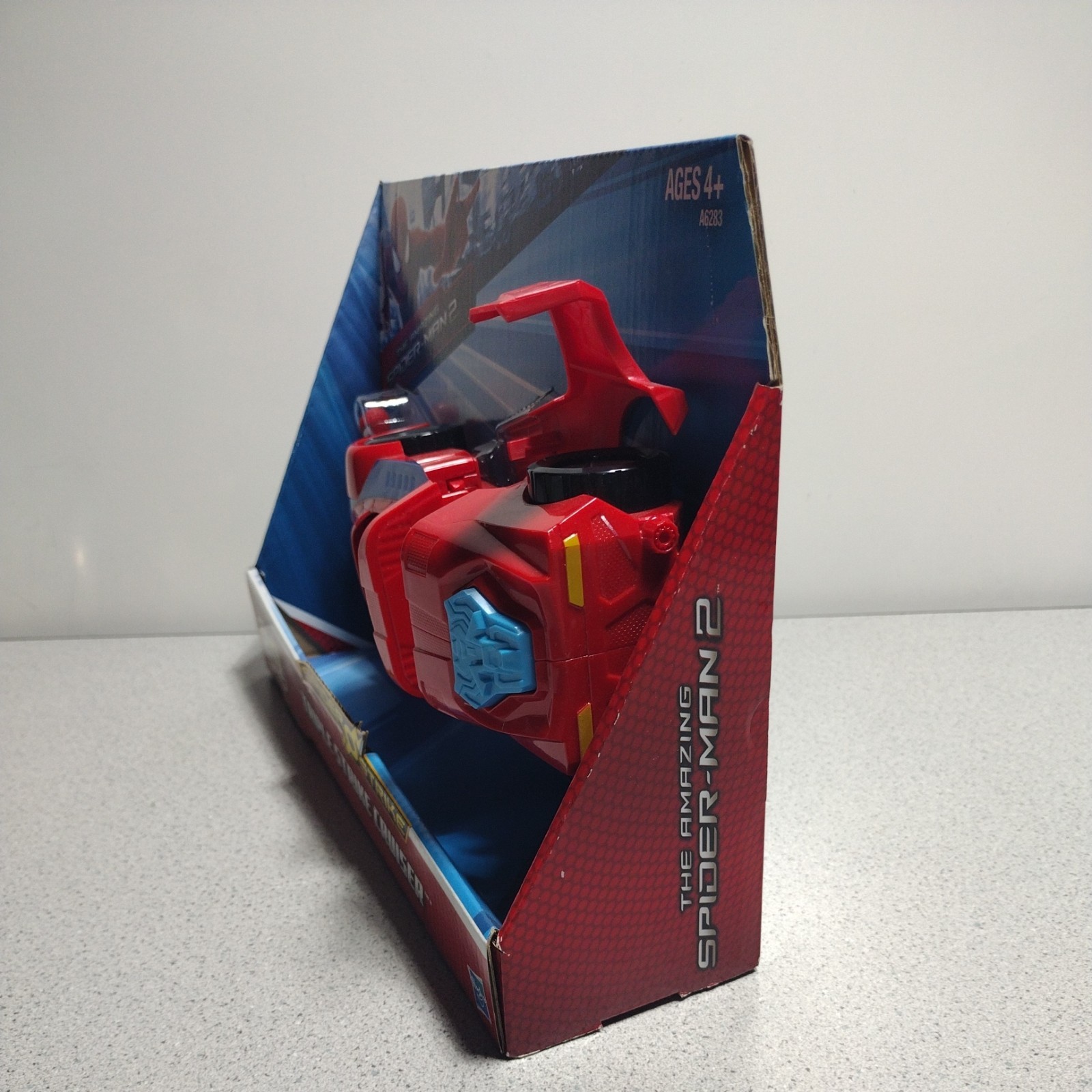 NEW 2013 Marvel The Amazing Spider-Man 2 – TRIPLE STRIKE CRUISER Plus Figure
