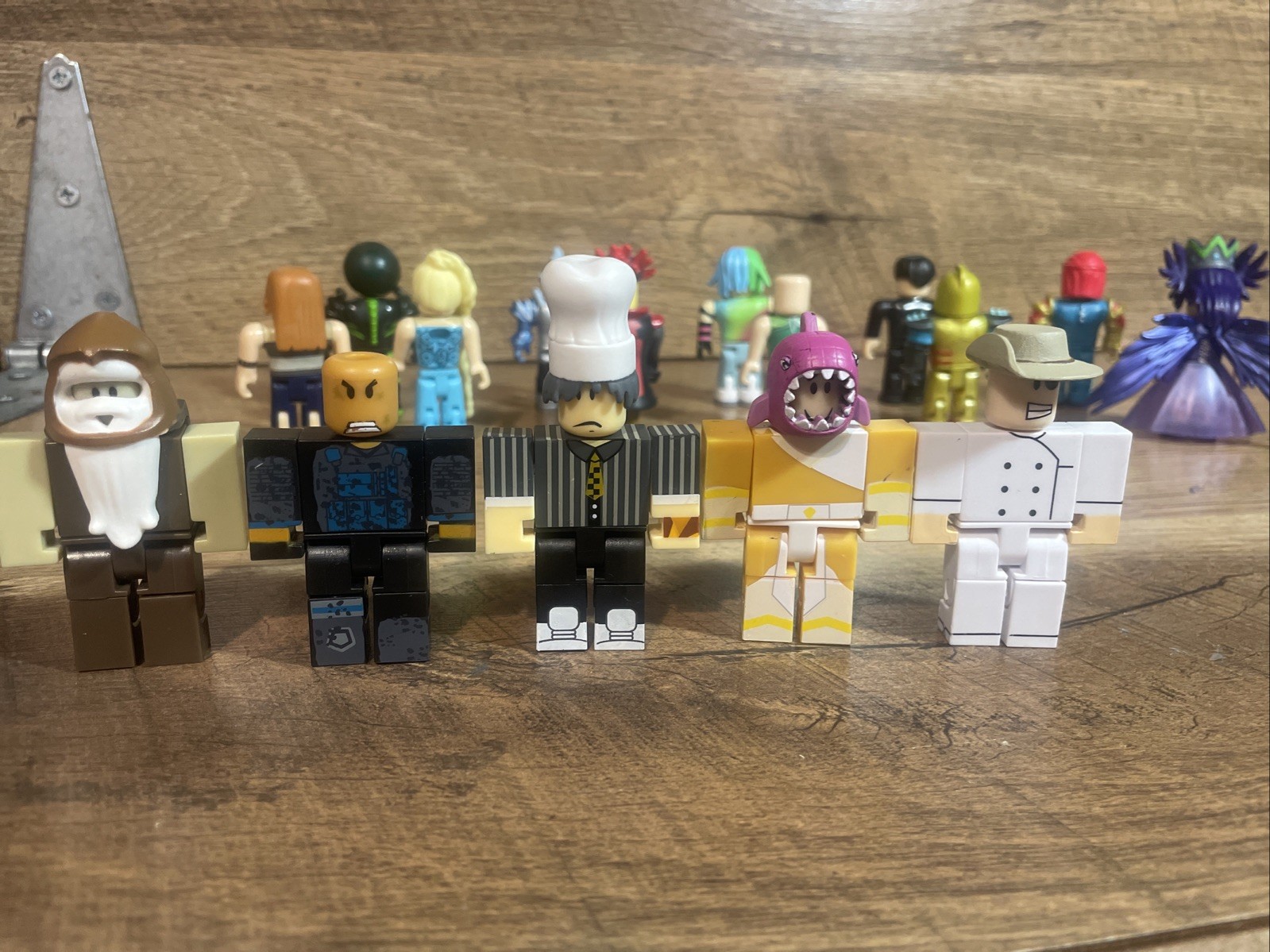 Jazwares Lot Of 20 Mixed Lot Of Roblox Figures