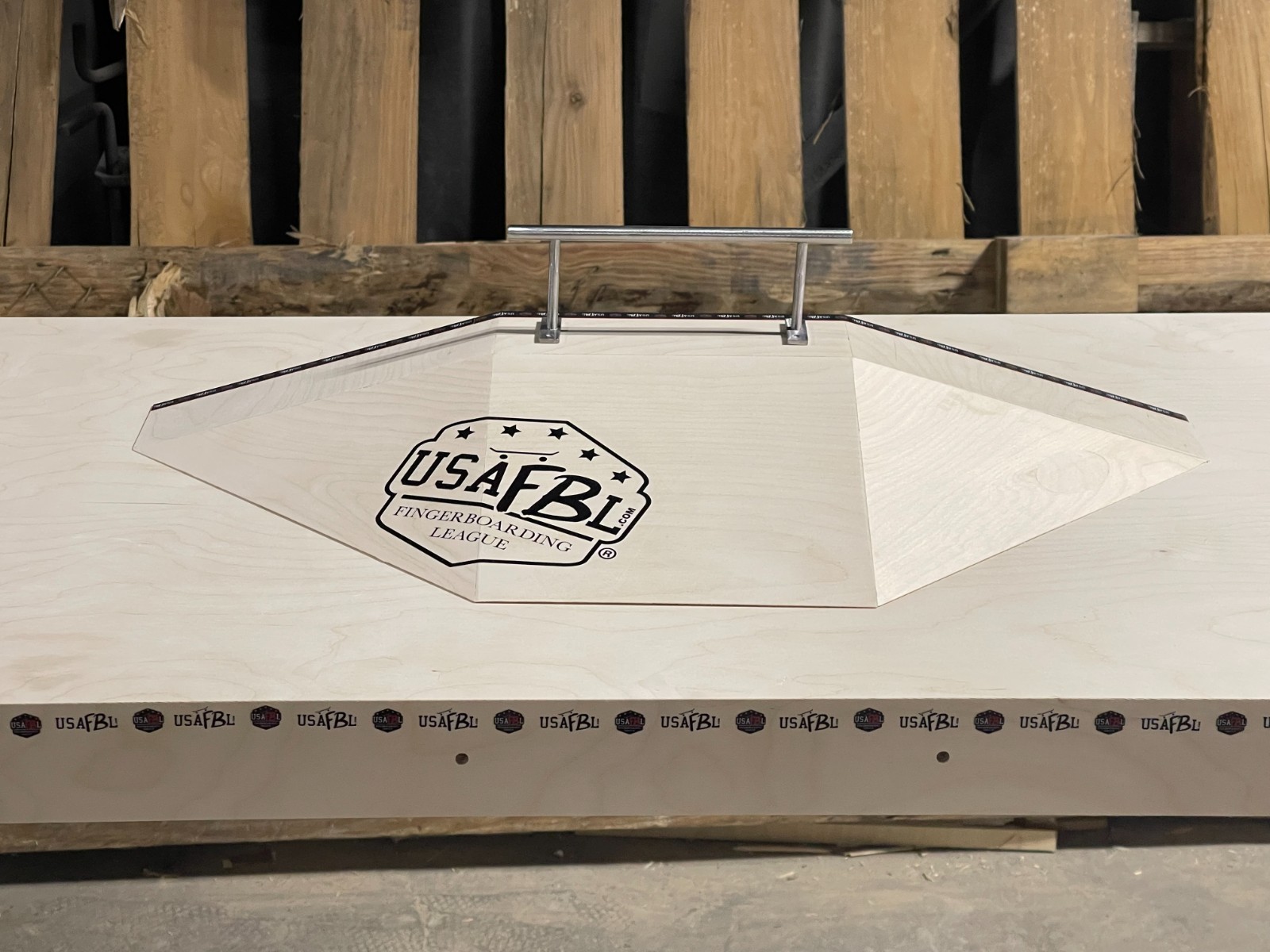 USAFBL Half Pyramid Fingerboard Obstacle – New