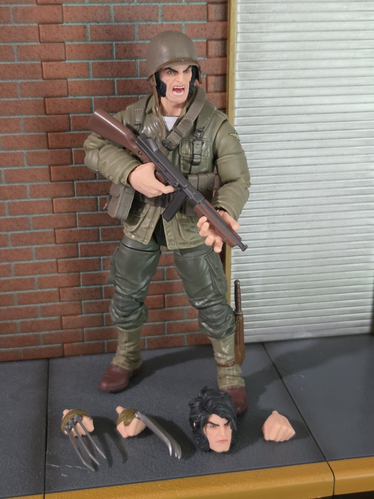 MARVEL LEGENDS WOLVERINE WW2 LOGAN 6” FIGURE