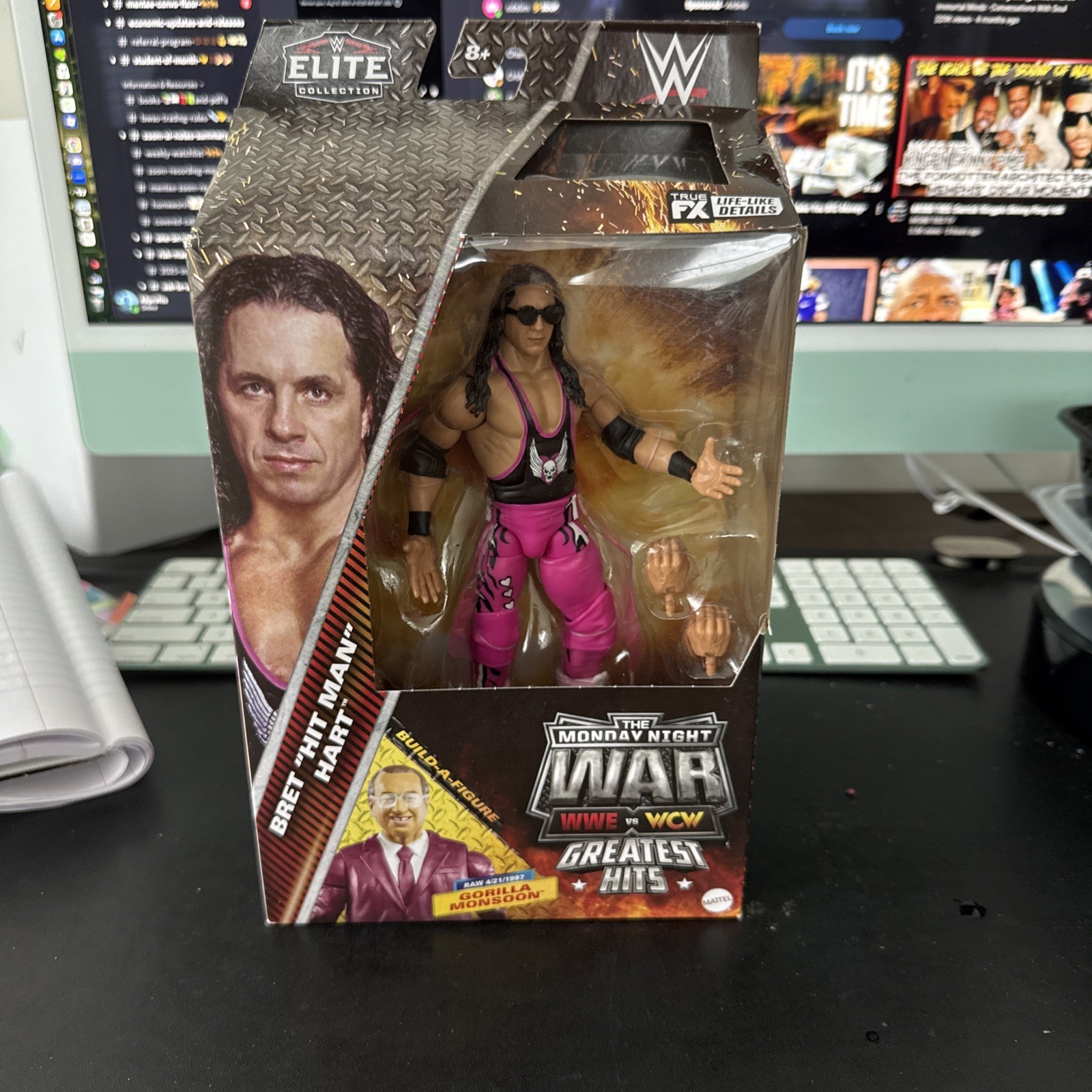 WWE Elite Monday Night Wars Greatest Hits Wave Bret “Hitman” Hart 2 w/ BAF NEW
