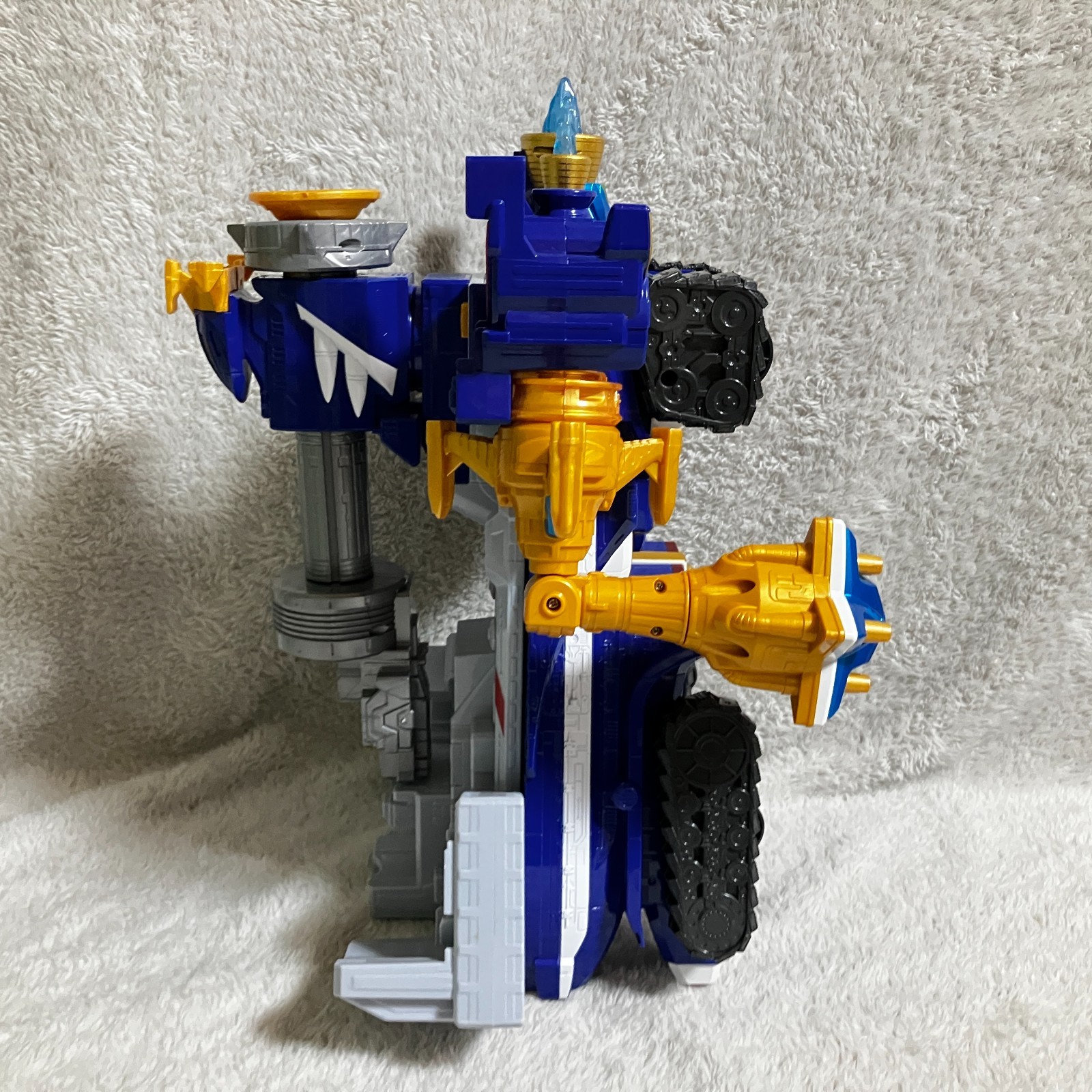 BANDAI Japan DX Megazord Power Rangers Cosmic Fury Sentai Kyuranger Orion Batlle