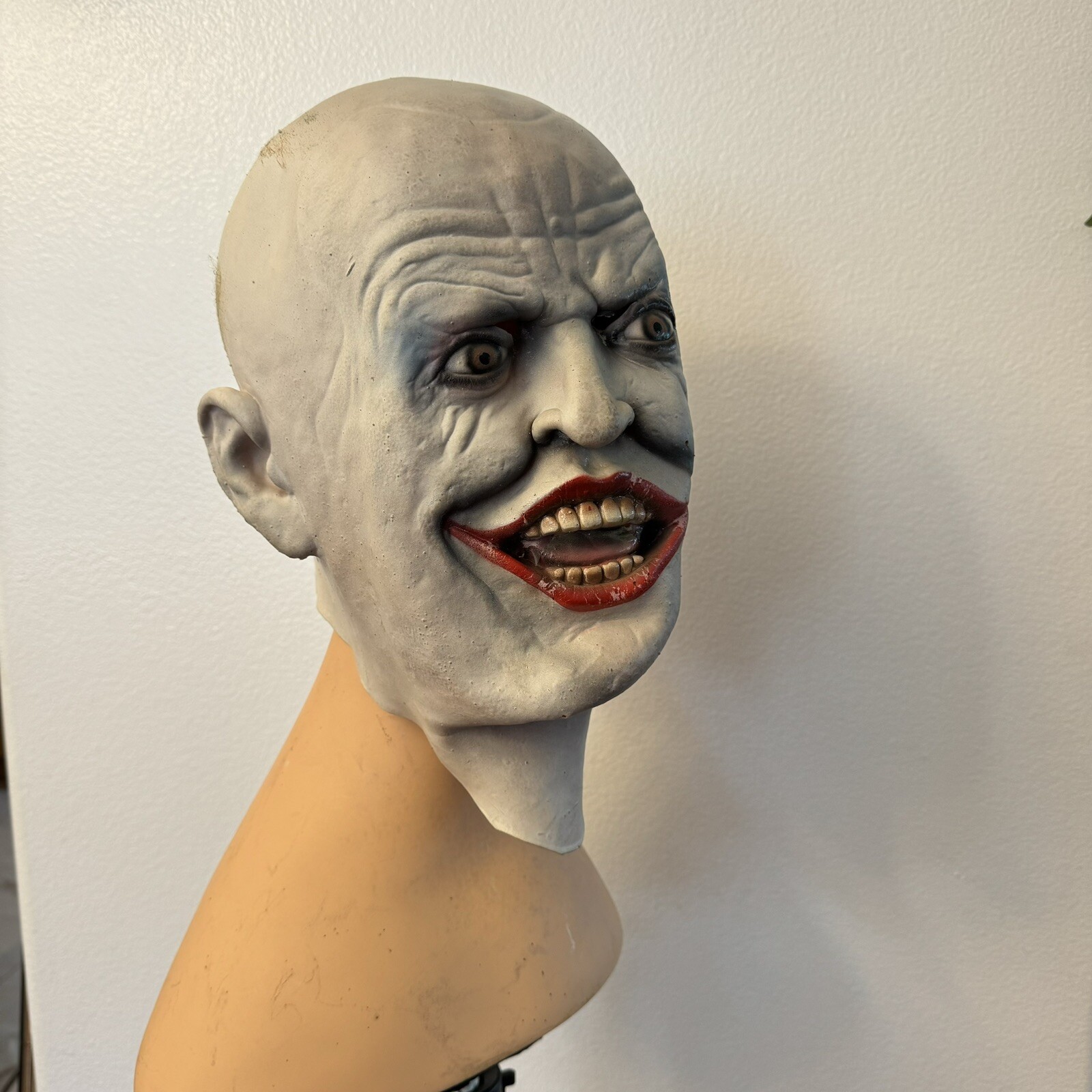 VINTAGE BATMAN JACK NICHOLSON JOKER MASK OFFICIAL DC COMICS DIRECT 1989