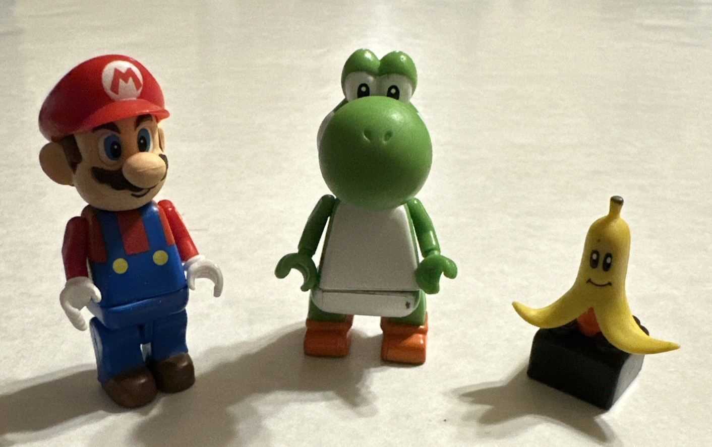 K’NEX Mario•Yoshi•Split Banana Figures 1-2”