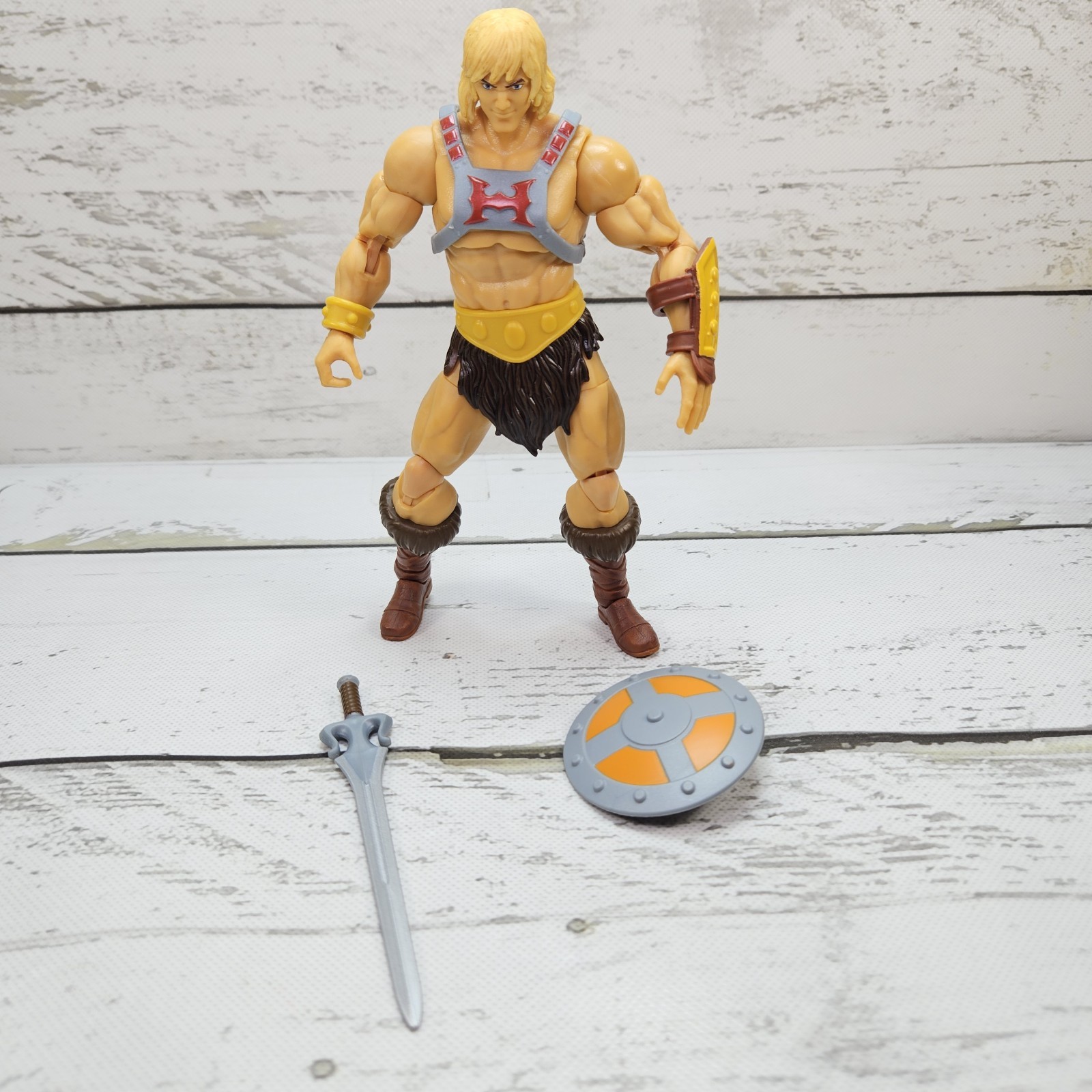 Mattel Masters Of The Universe Revelation He-Man 2020 7″ Figure MOTU Loose