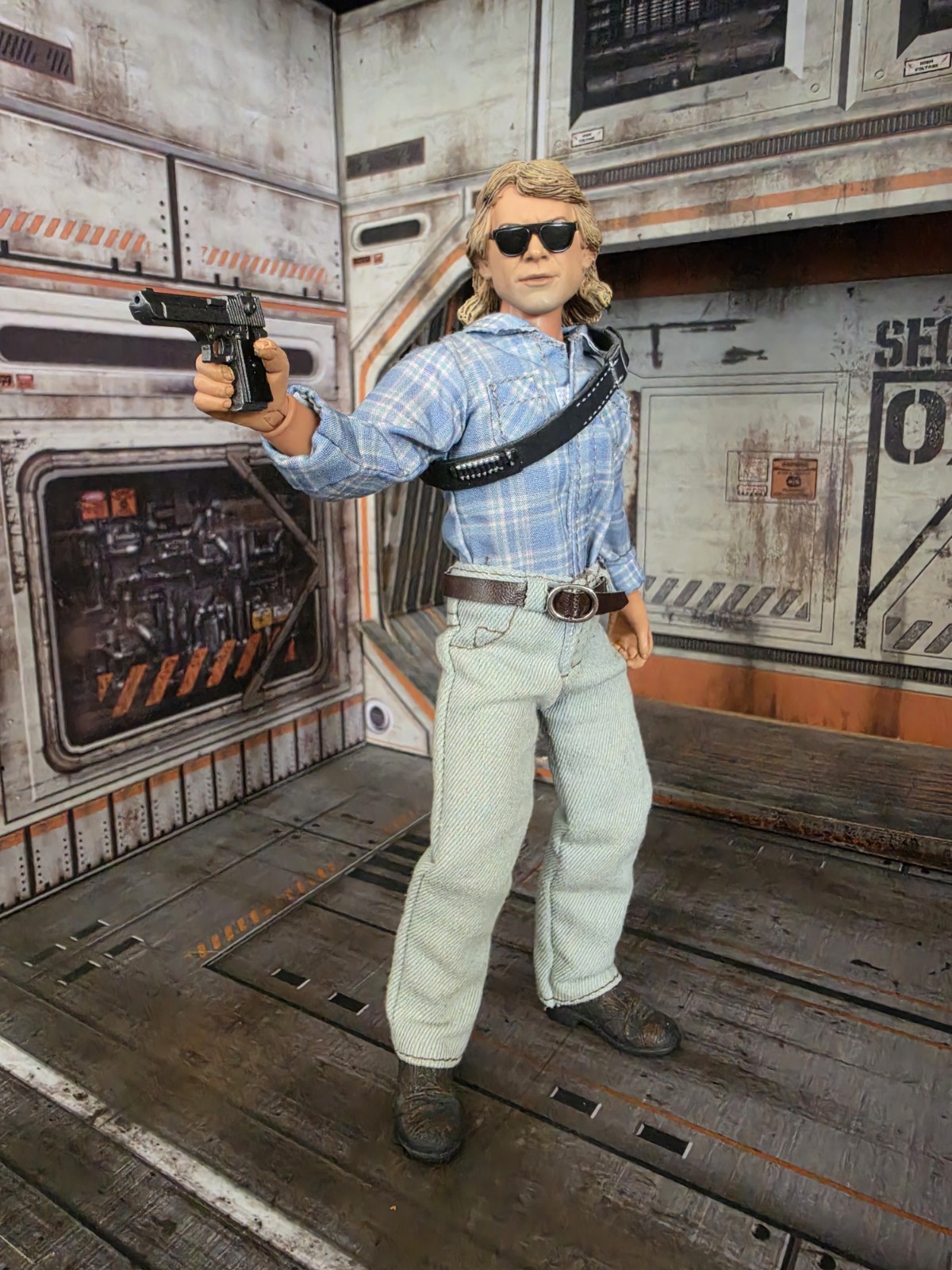 NECA They Live Action Figure John Nada, 8-inch Clothed, Rowdy Roddy Piper