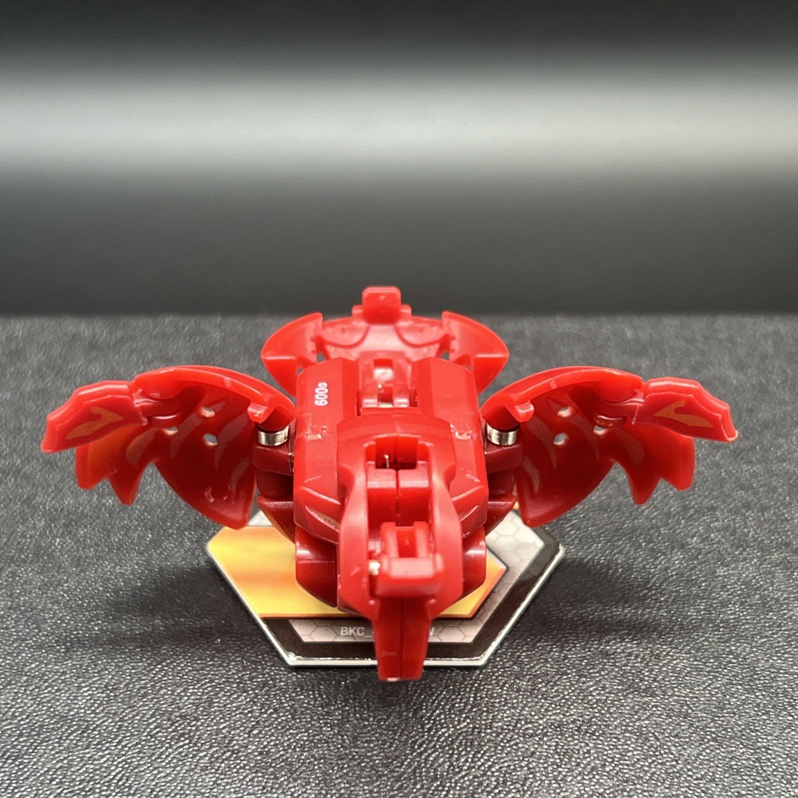 Red Pyrus Storm Skyress 600g Bakugan Battle Brawlers