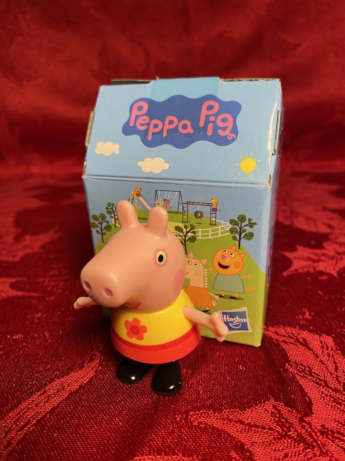 Peppa Pig’s Favorite Places Surprise Box 2.5” Peppa Pig New Out Of Box