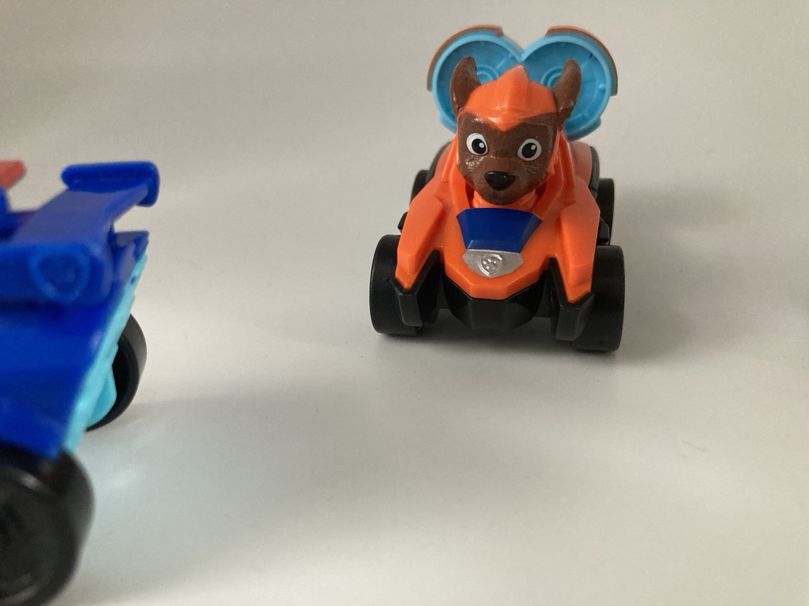 Lot Of 3 Paw Patrol Collectible Vehicles Designed For Children Aged 3 And Up.