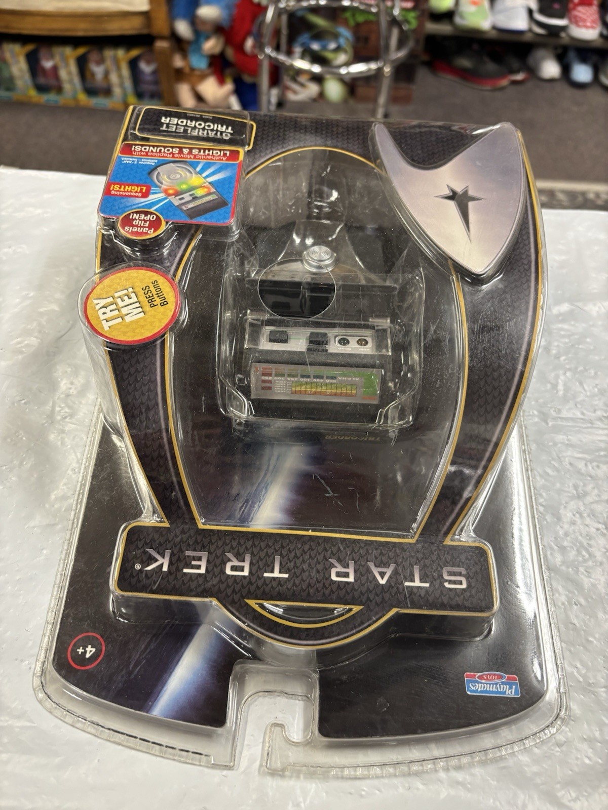 STAR TREK MOVIE STARFLEET TRICORDER PLAYMATES 2009 NEW