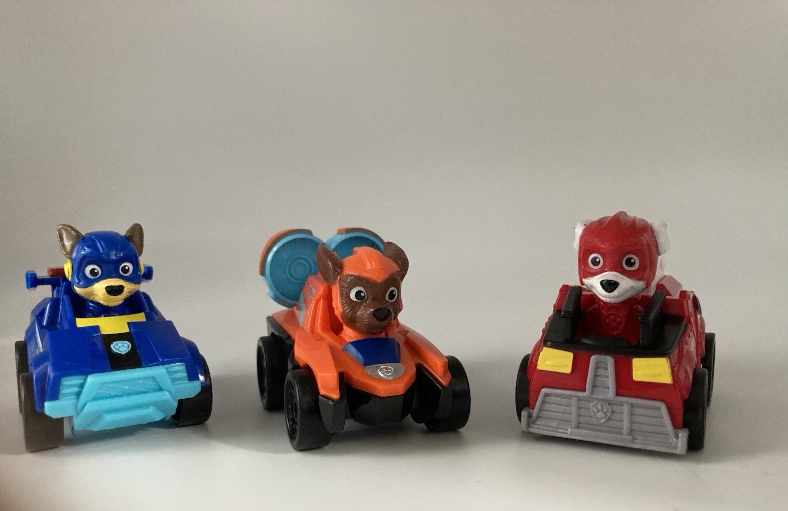 Lot Of 3 Paw Patrol Collectible Vehicles Designed For Children Aged 3 And Up.