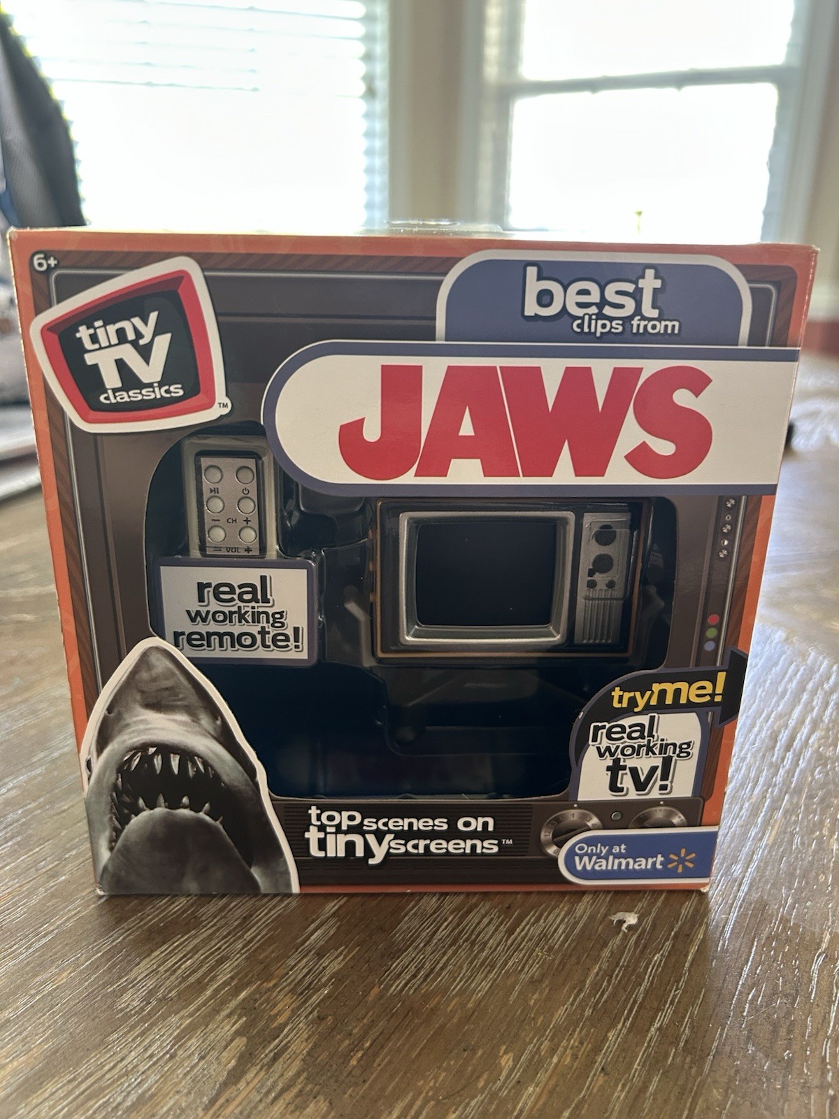 Tiny TV Classics Best Clips Scenes from Jaws WALMART EXCLUSIVE READ