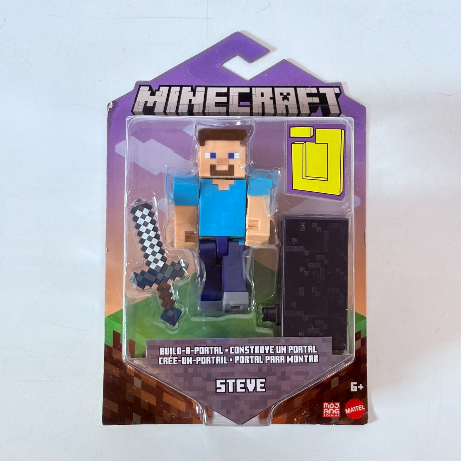 Minecraft Build-A-Portal Steve 3.25″ Figure with Stone Sword New in Package