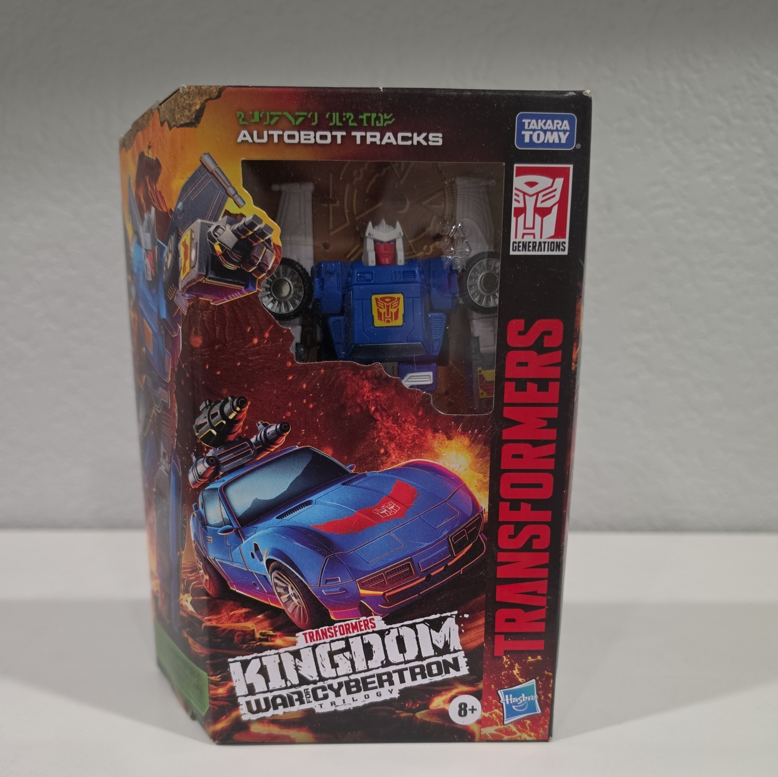 Transformers Kingdom WFC AUTOBOT TRACKS Deluxe Class Figure K26 Corvette NEW