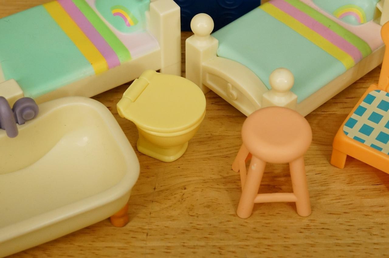 Bluey Toy Lot Moose Dollhouse Furniture Bathroom Kitchen Bedroom Hard Plastic