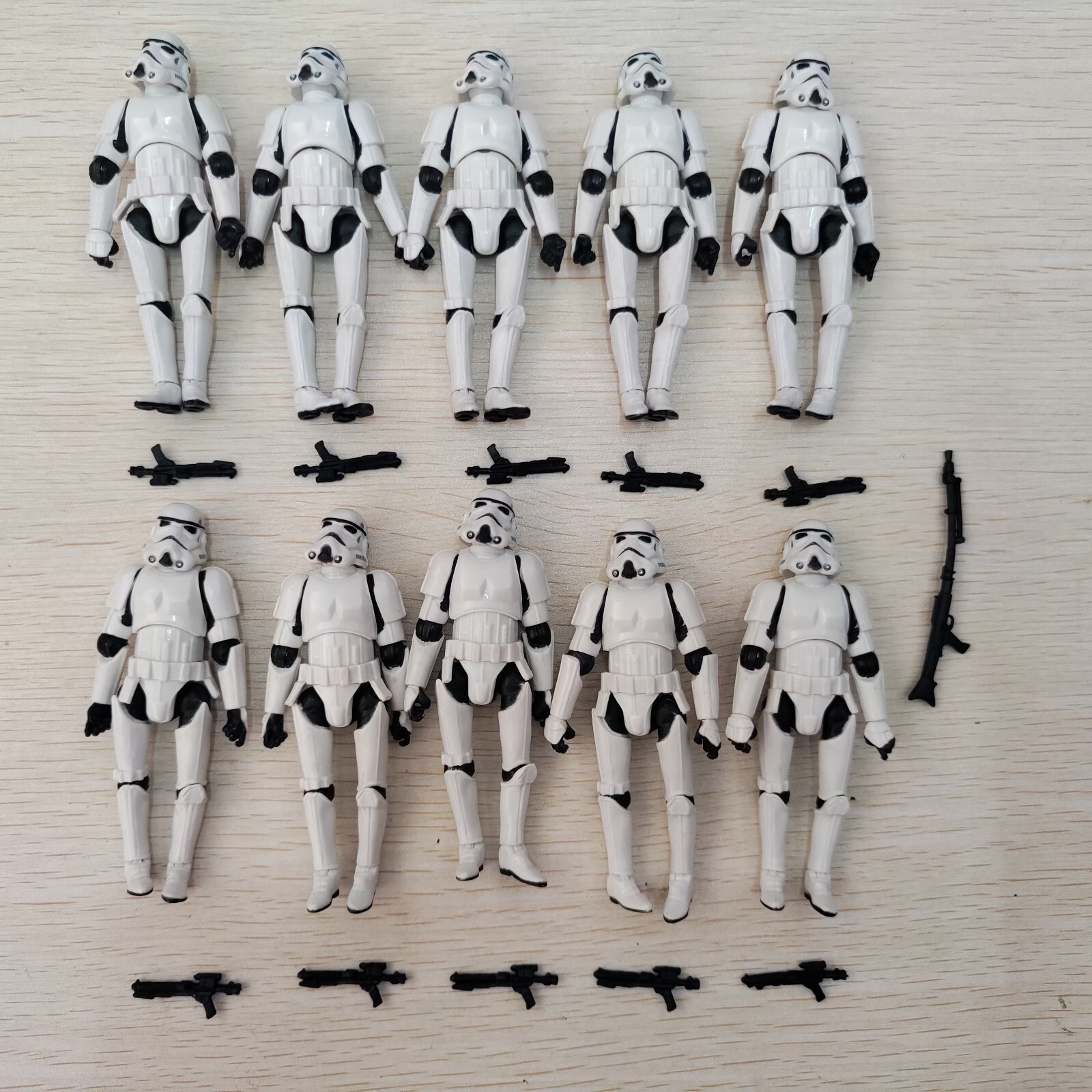 10pcs 3.75″ Star Wars Stormtroopers Full Articulated Action Figure + 11 Blasters