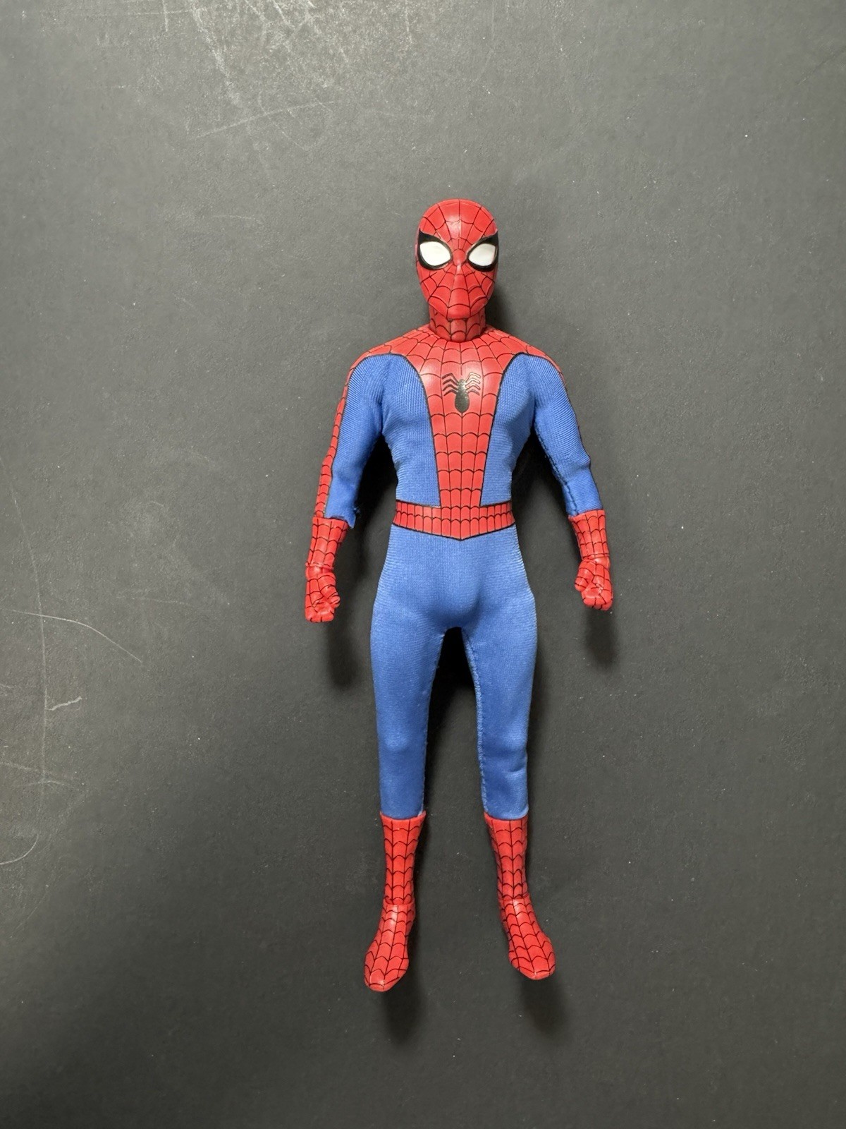 Mezco ONE:12 Collective Marvel The Amazing Spider Man Deluxe Edition READ DESC