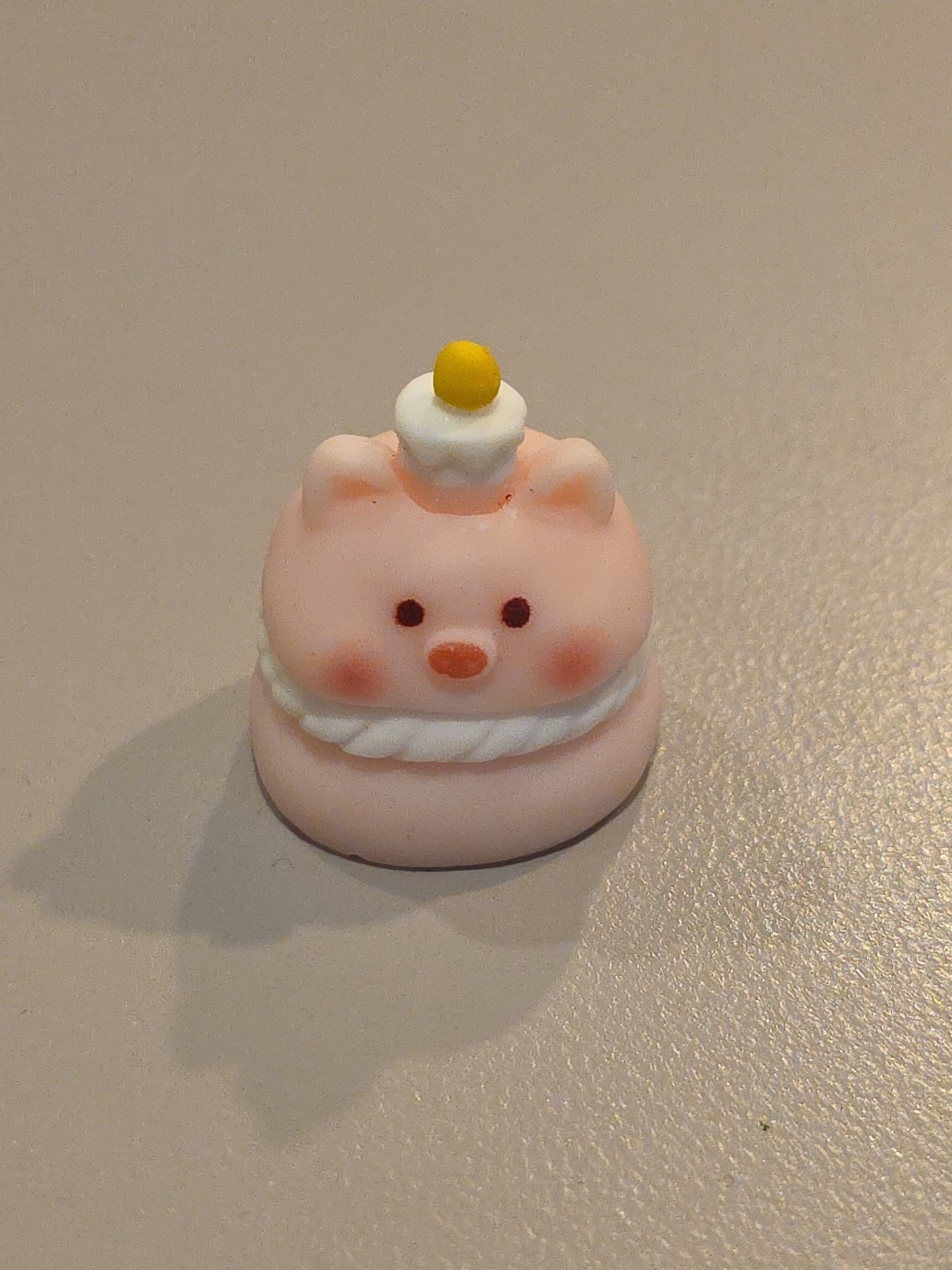 Mini 1″ Figure Cupcake Cake Pig with Candle