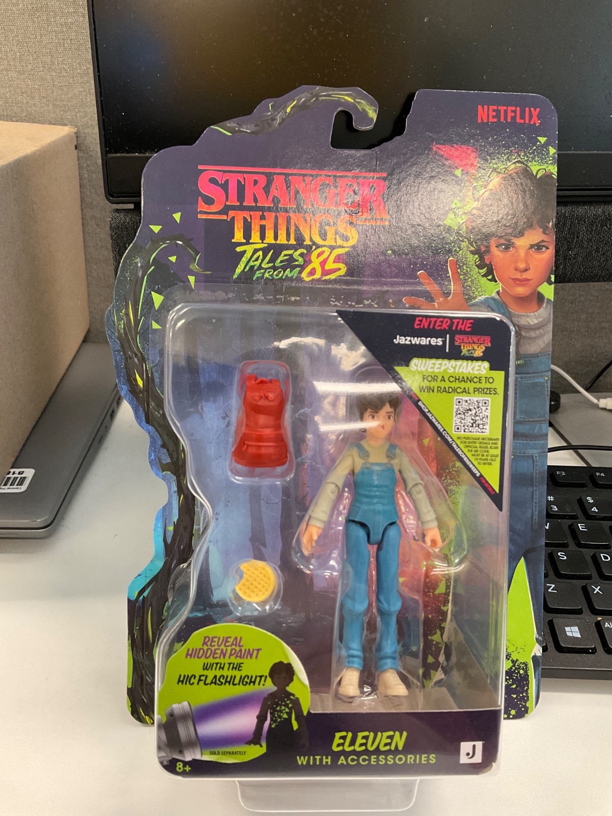 Jazwares Netflix Stranger Things Tales From ‘85 ELEVEN 3 1/2″ Action Figure Toy