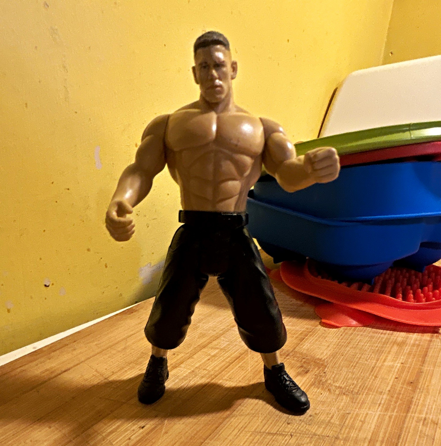 Action Figure – Muscular Male, Tan Skin, Black Pants, Black Boots