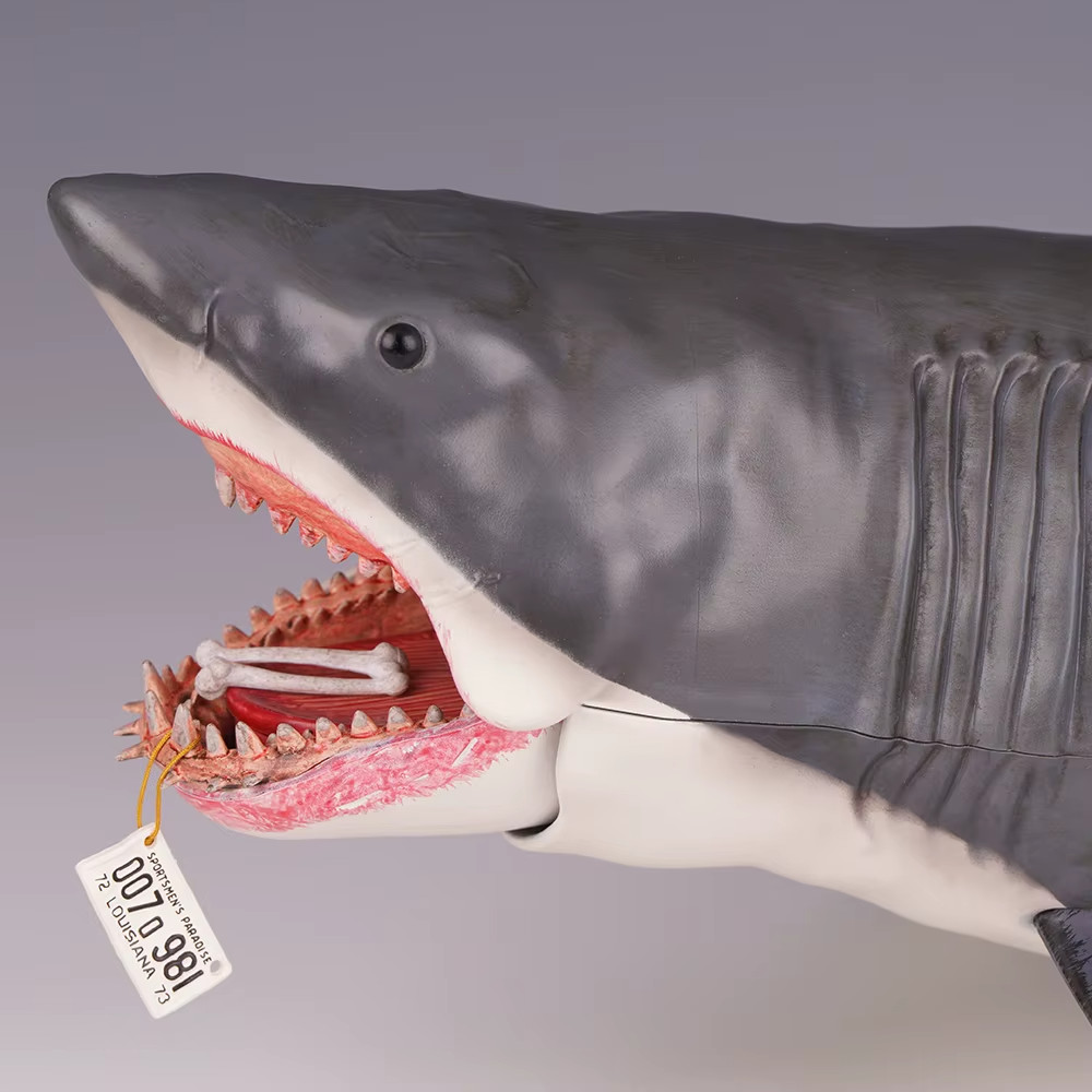 NECA 1975 The Game of Jaws 50th Anniversary Great White Shark 18″ Action Figure