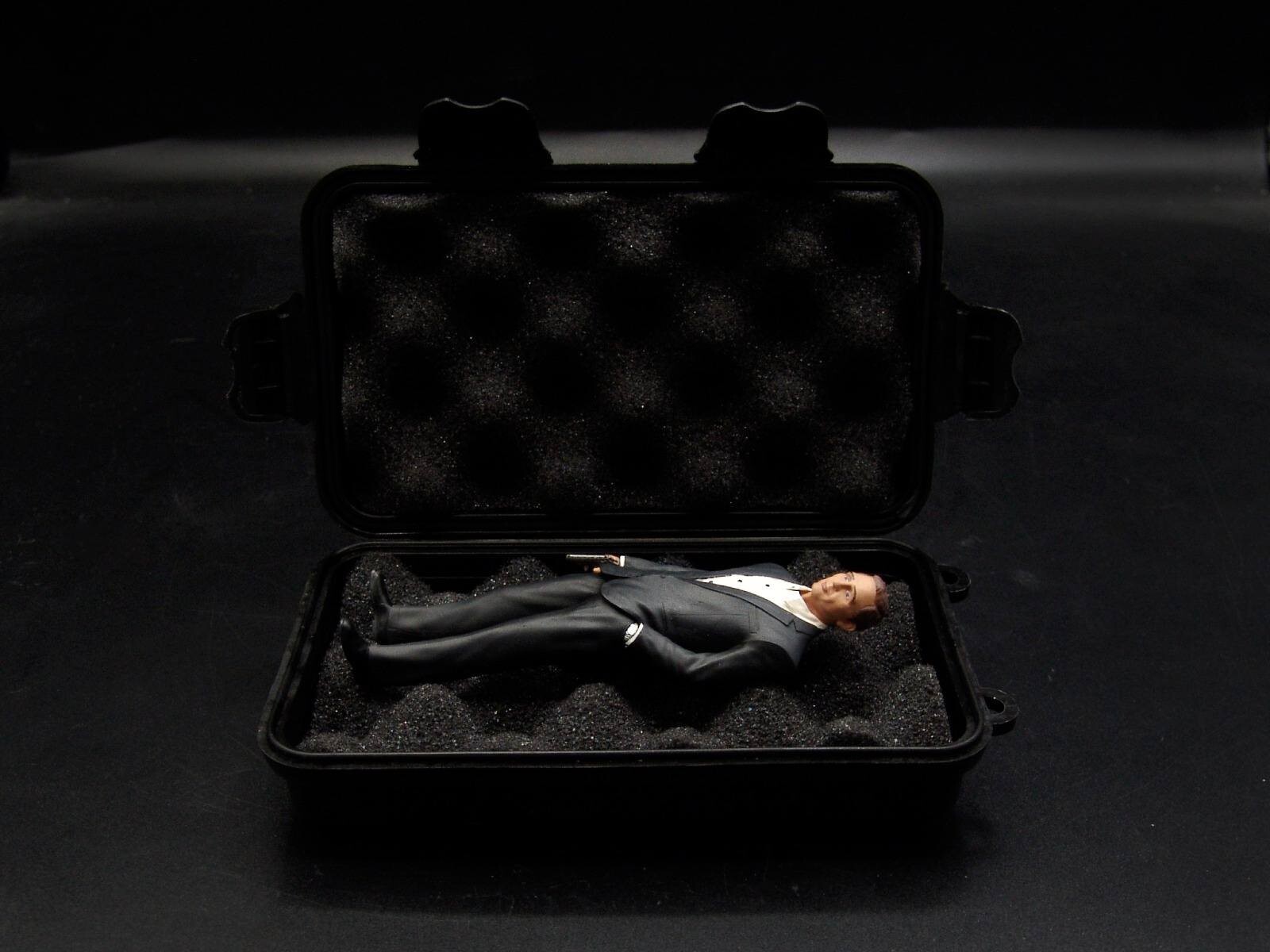 1/18 James Bond (Daniel Craig) for diecast collectors – limited edition 99 ex