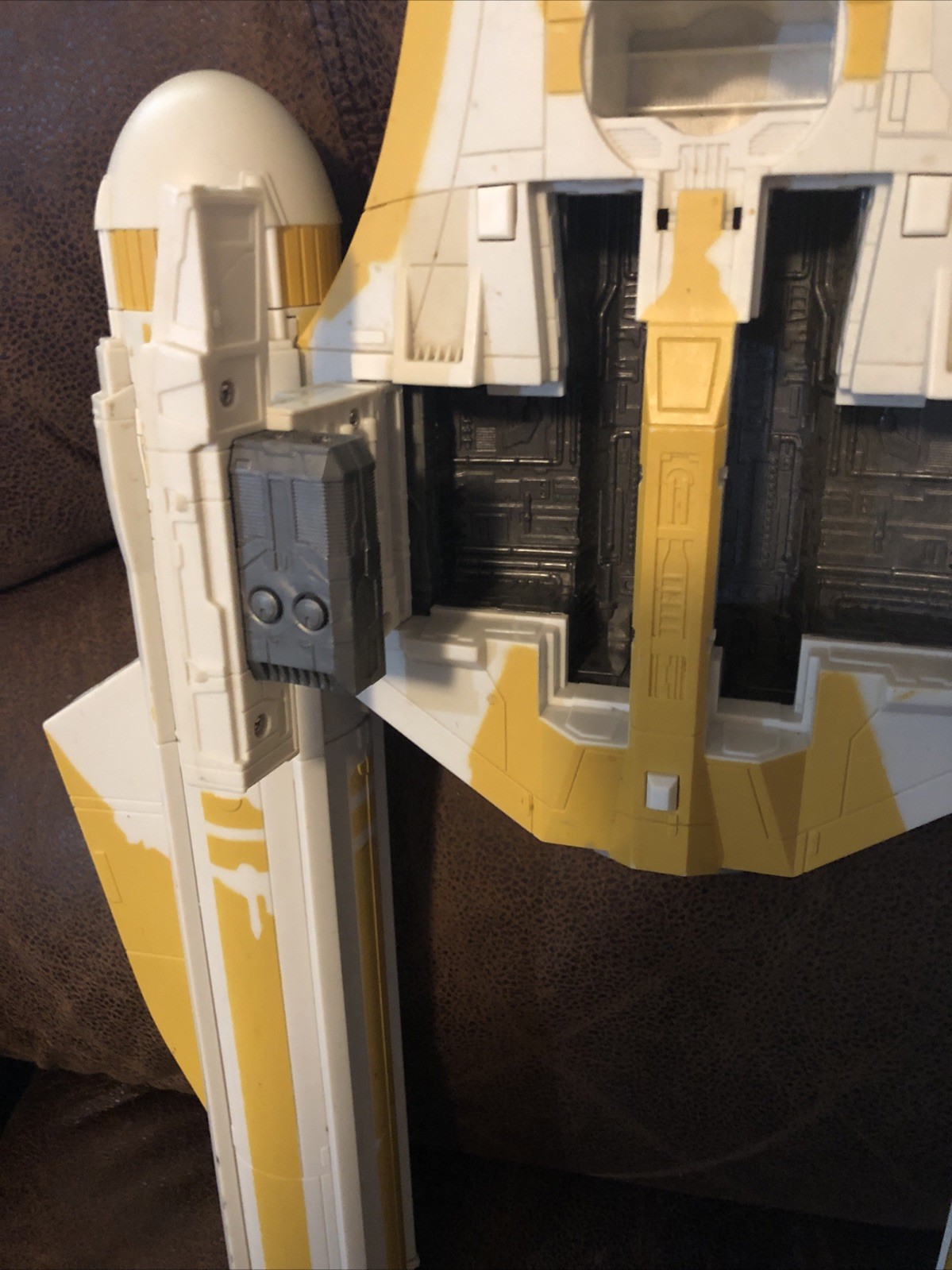 2009 Star Wars The Clone Wars Republic Y-Wing Bomber Incomplete Ship