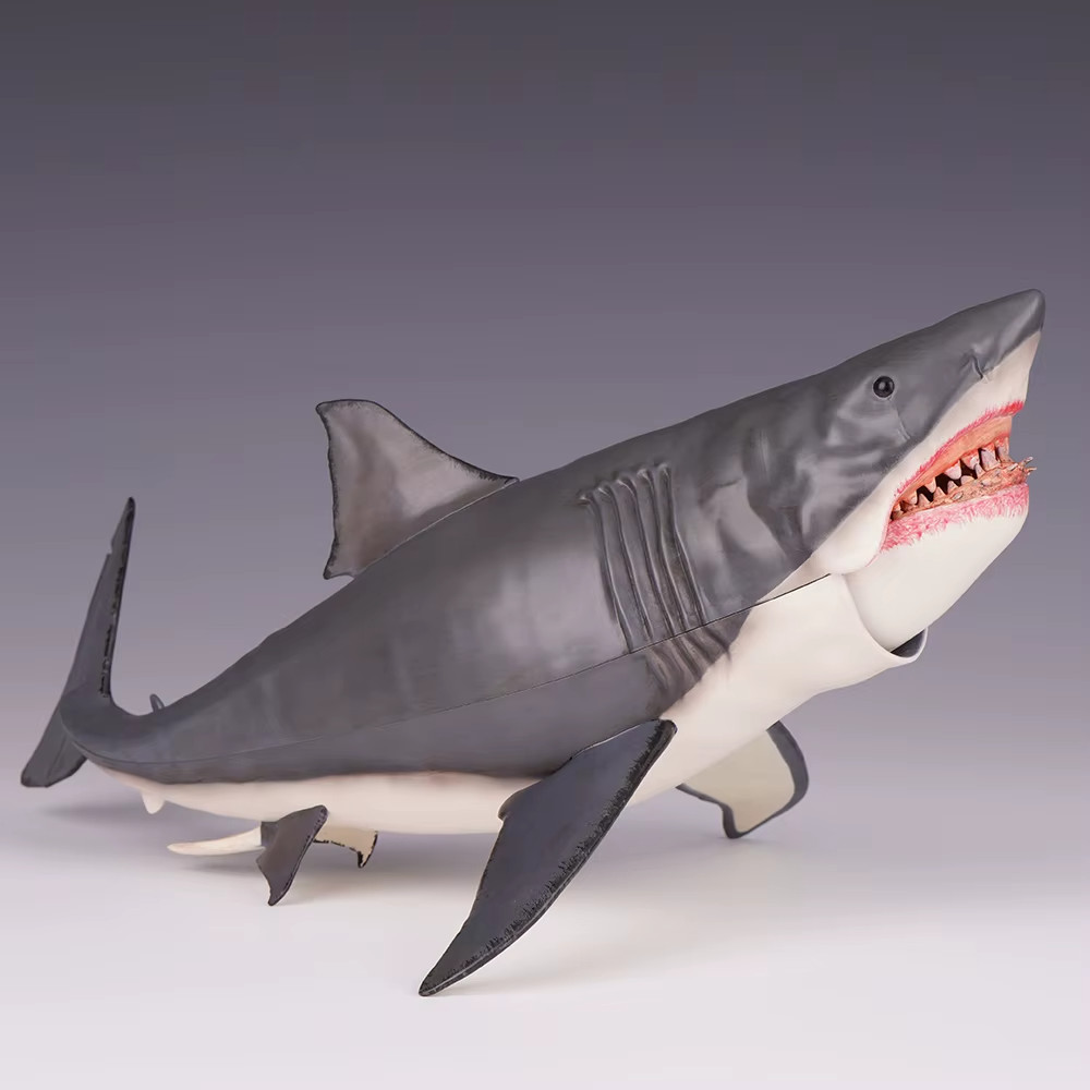 NECA 1975 The Game of Jaws 50th Anniversary Great White Shark 18″ Action Figure