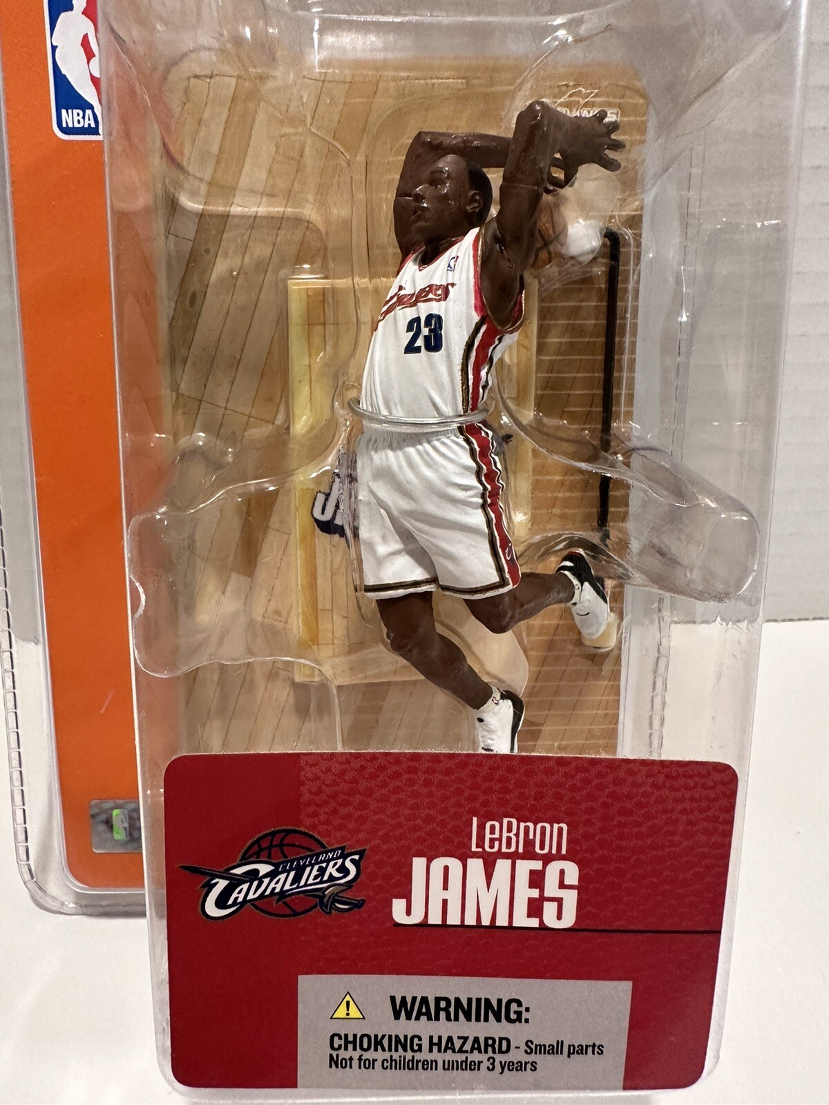 2004 McFarlane NBA LeBron James Cleveland Cavaliers Mini Action Figure 3″ NEW!