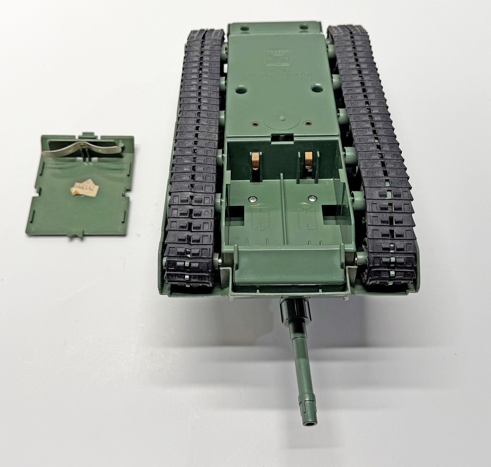 1982 Mobat – MINT+ – 100% Complete – Works! – Motorized Battle Tank.