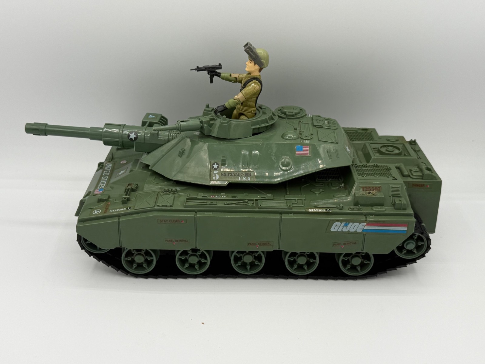 Vintage GI Joe Mobat Tank Vehicle 1982 Steeler Figure Complete with Manual