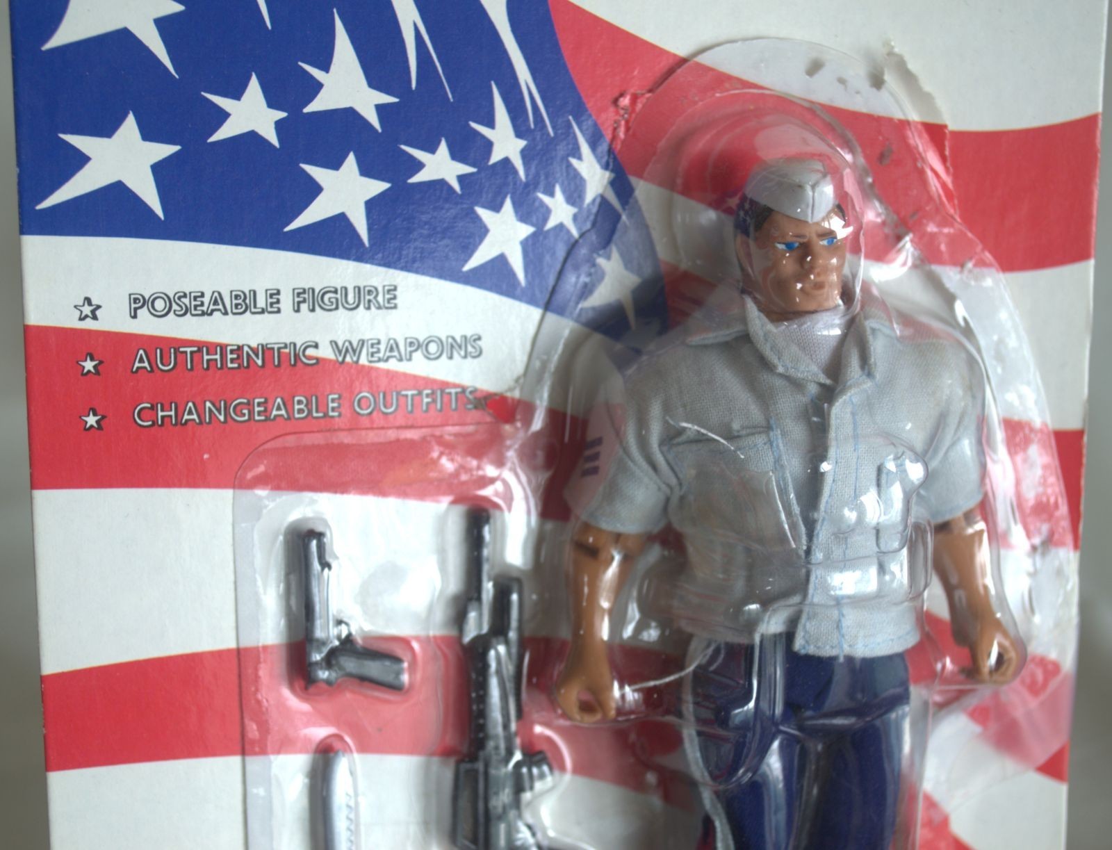 Free ship! U.S. Serviceman Vietnam Memorial Collection-Army, Navy, Airborne 1996
