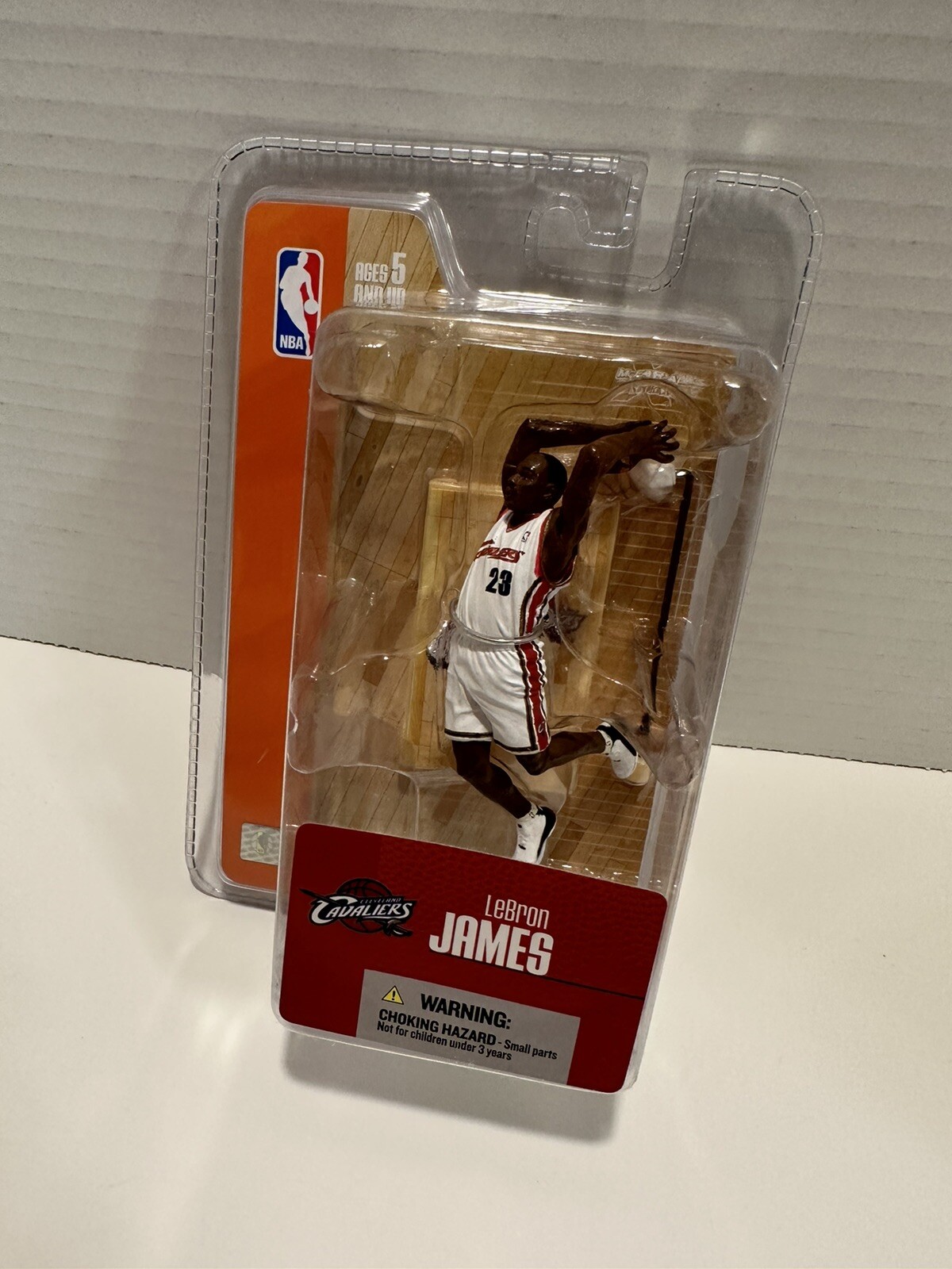2004 McFarlane NBA LeBron James Cleveland Cavaliers Mini Action Figure 3″ NEW!