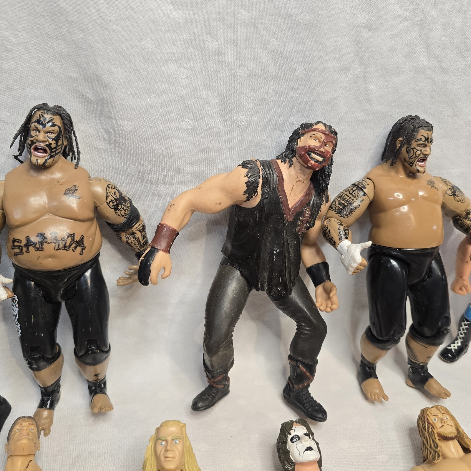 Lot of 29 WWE WWF WCW Wrestling Action Figures Jakks Mattel Hulk Hogan Rock…