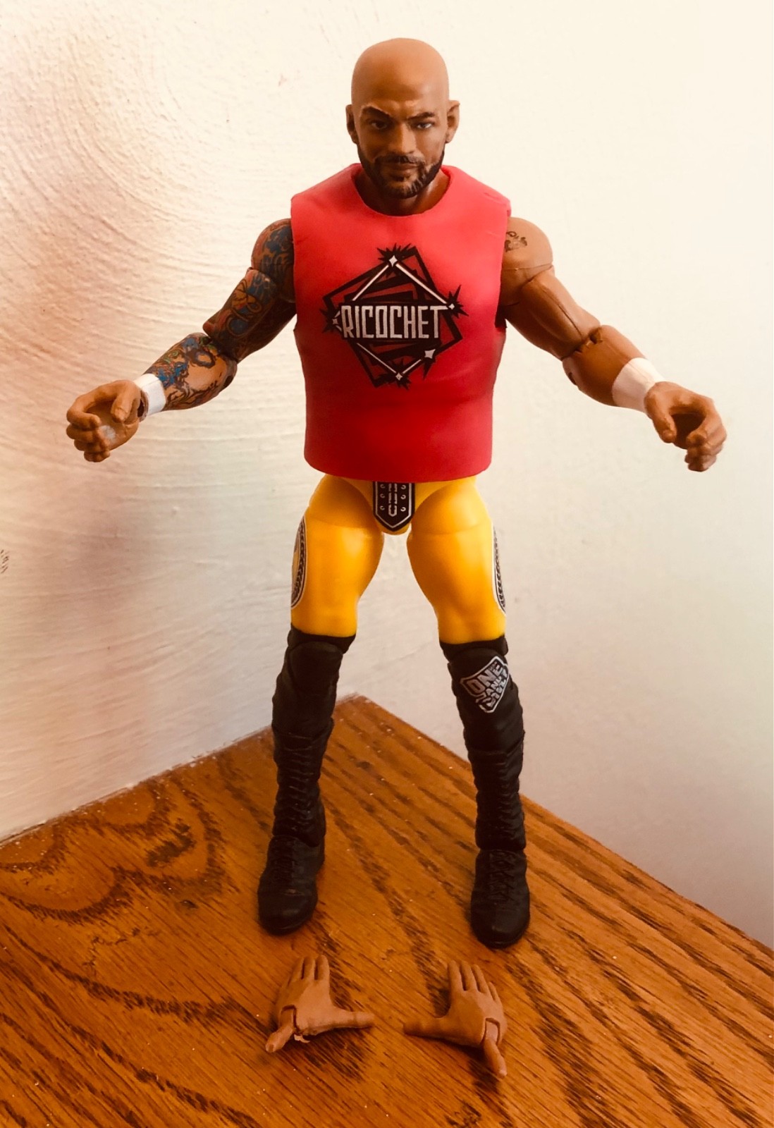 RICOCHET very nice WWE wrestling lot ELITE FIGURE w/ ACCESSORIES mattel