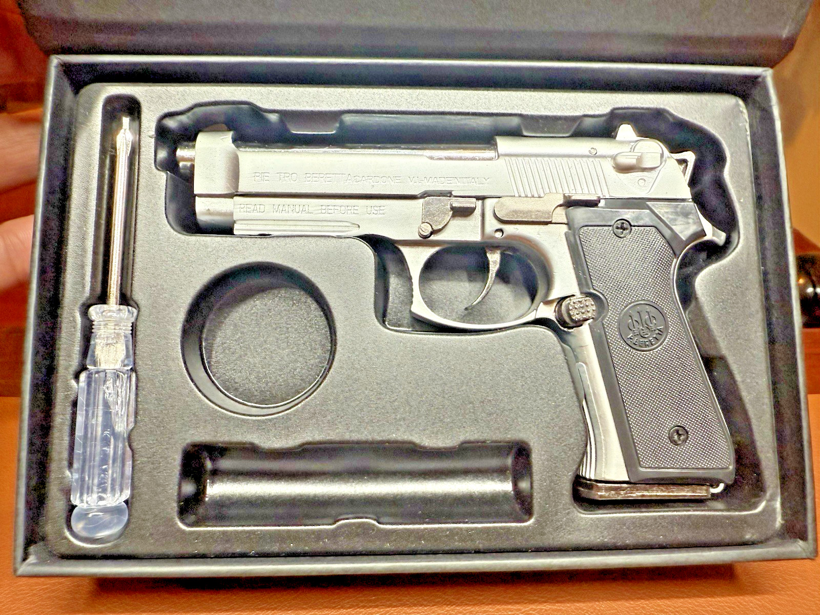 Seiko Beretta M92A1 Shell Eject COLLECTOR Toy Gun 1:2 Italy Model Chrome Matte