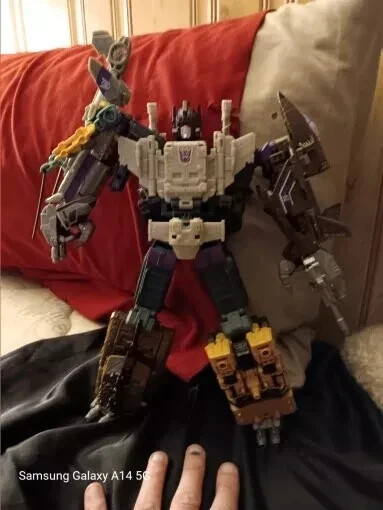 Combiners Wars Transformers KO Defensor Bruticus Superion Devastator Predaking