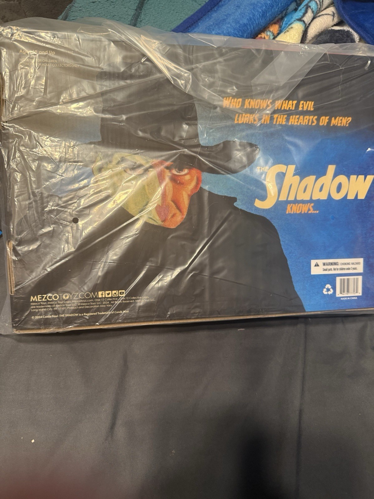 Mezco One:12 Collective The Shadow: Street & Smith Capsule Set Exclusive LE500