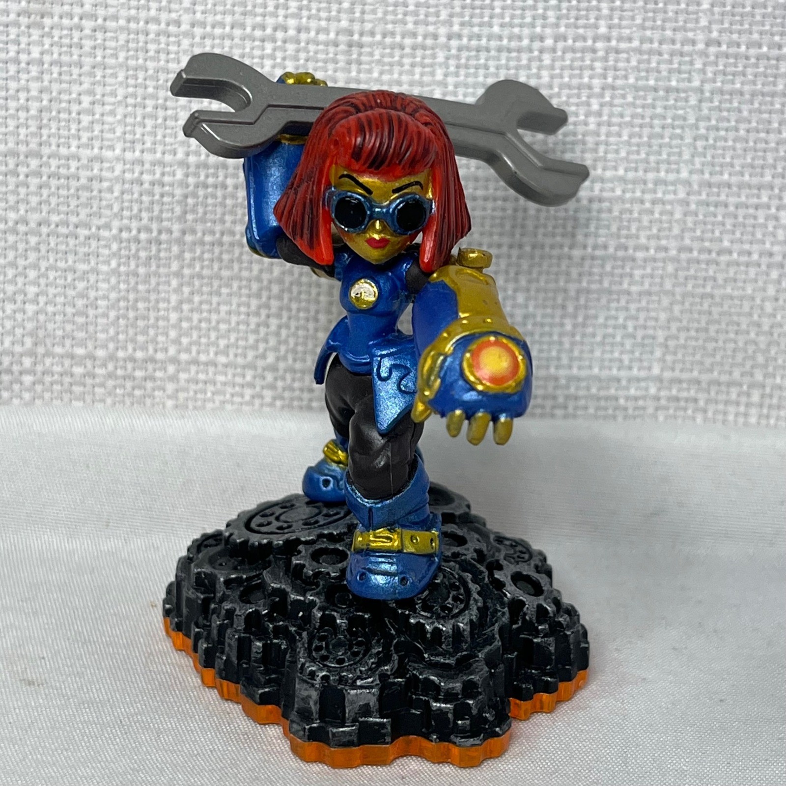 Skylanders Giants Gearshift Tech Element Figure Activision E4122 Blue Gold 3″