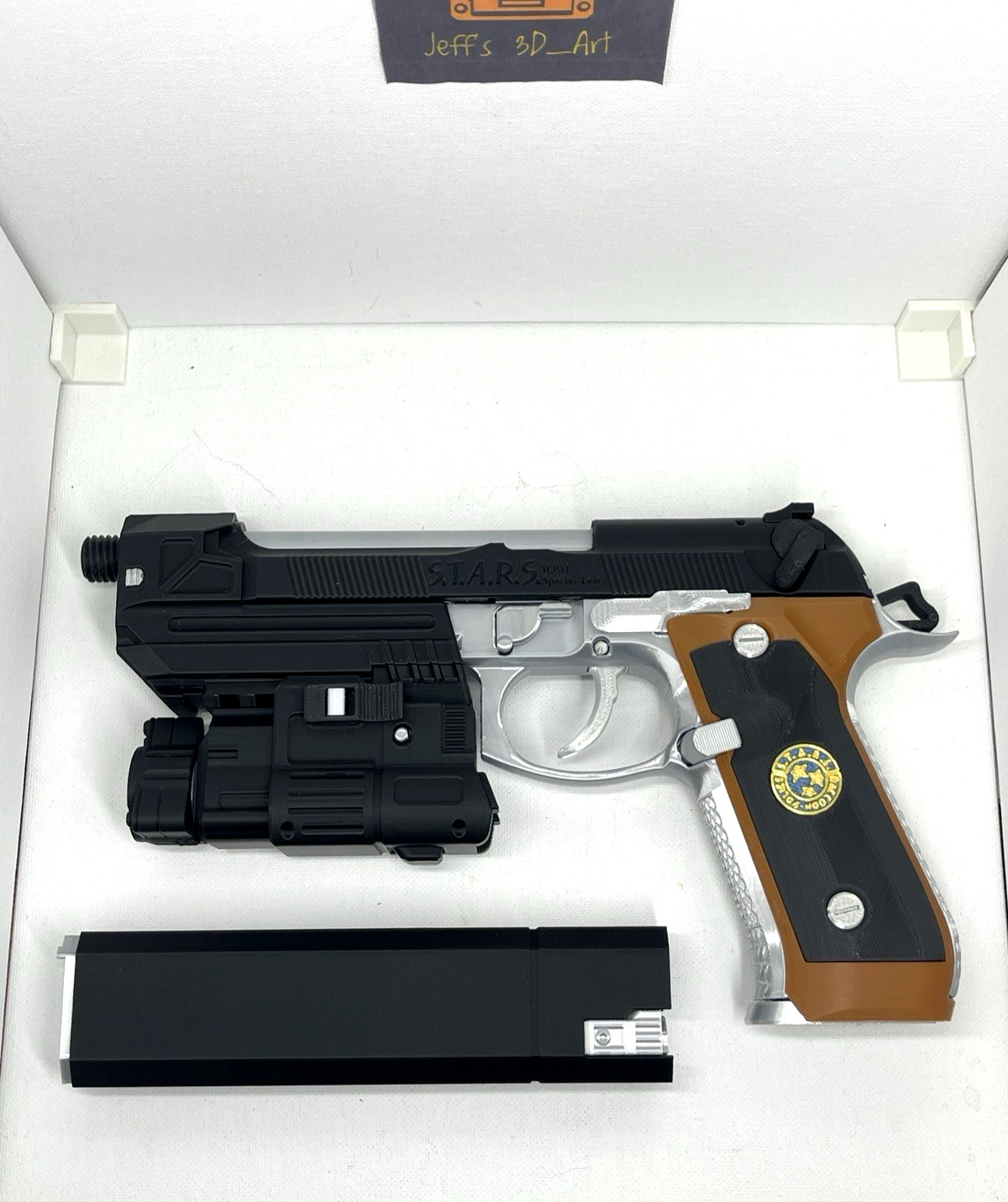 Resident Evil – Beretta 92F Samurai Edge / Wesker Moving Slide 1:1 Prop Cosplay