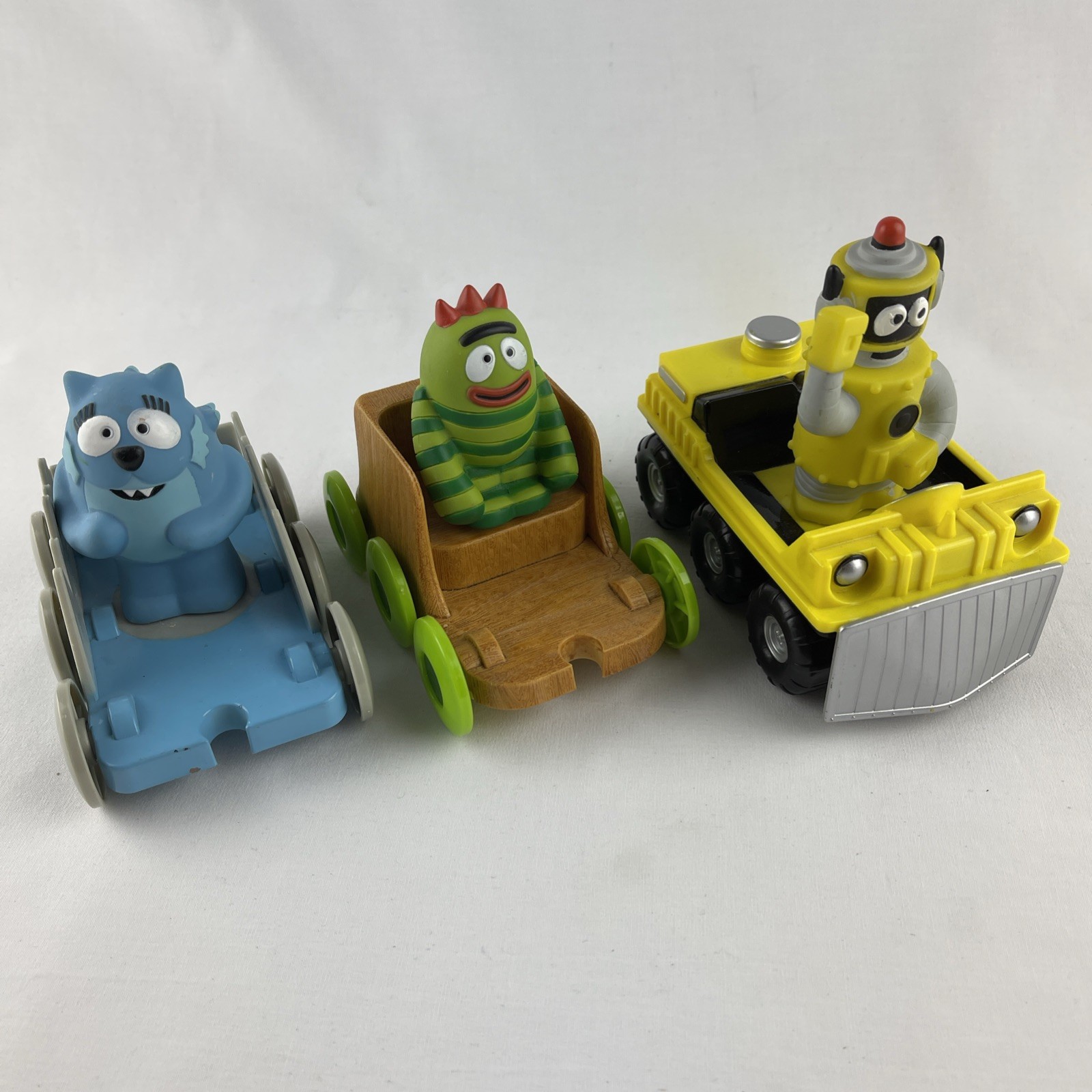 Yo Gabba Gabba Spin Master DRIVIN’ FRIENDS TRAIN Toodee Brobee Plex Yellow Robot