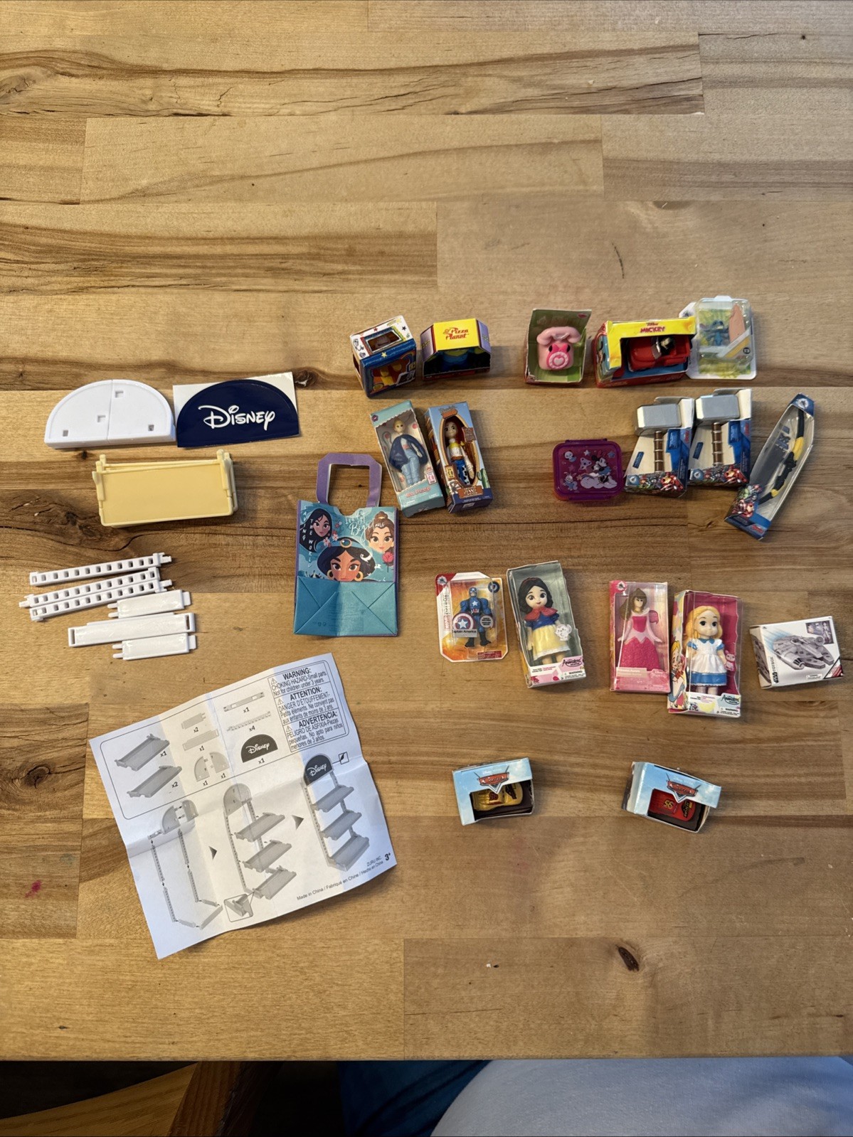 Disney/Marvel/Pixar Zuru Mini Brands Lot Of 18 Plus Shopping Bag And Display