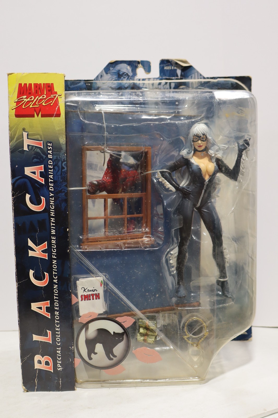 2011 Marvel / Diamond Select Black Cat Action Figure OPEN READ