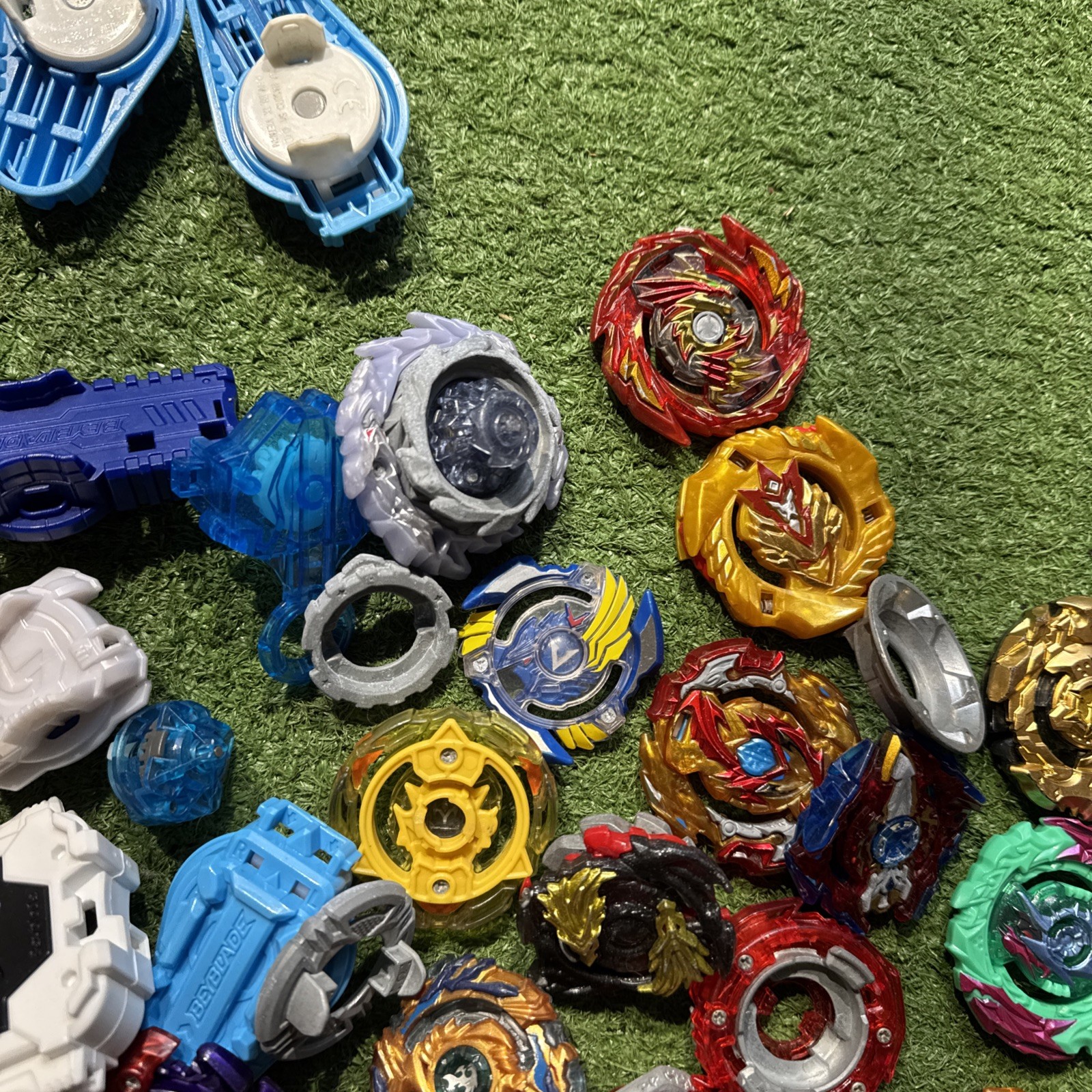 Huge Beyblade Bulk Mixed Lot Metal & Plastic Takara Tomy Vintage NICE!