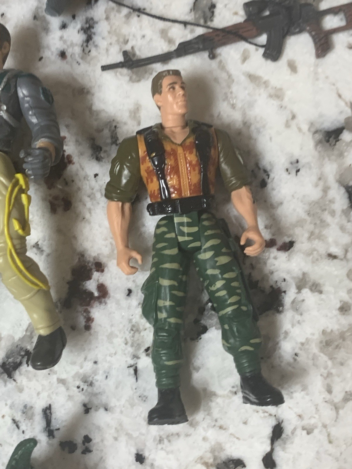 Vintage Kenner Jurassic Park Action Figures Lot w/ Small Dinos Accessories Parts